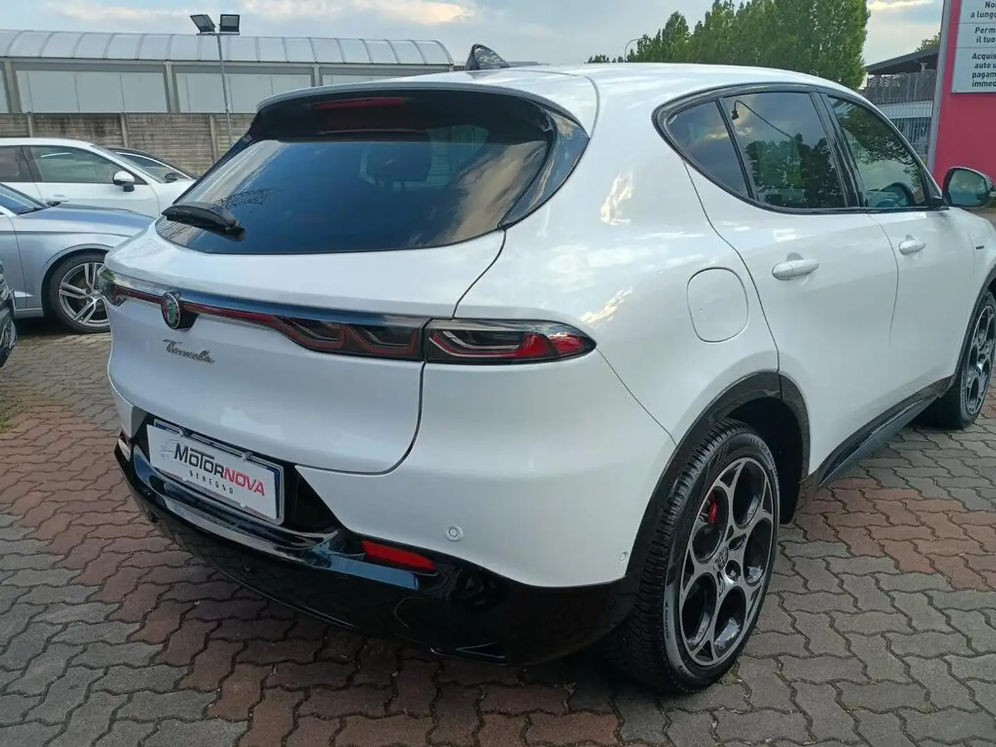 Alfa Romeo Tonale 1.5 hybrid Veloce 160cv tct7 Bianco - 2