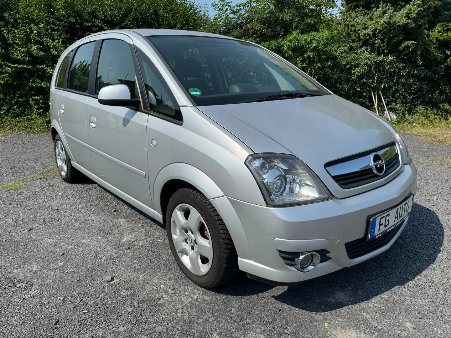 Opel Meriva INNOVATION Klima/Sitzheizung/TÜV NEU Silber - 2