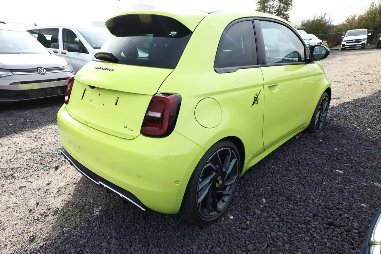 Abarth 500e 2025