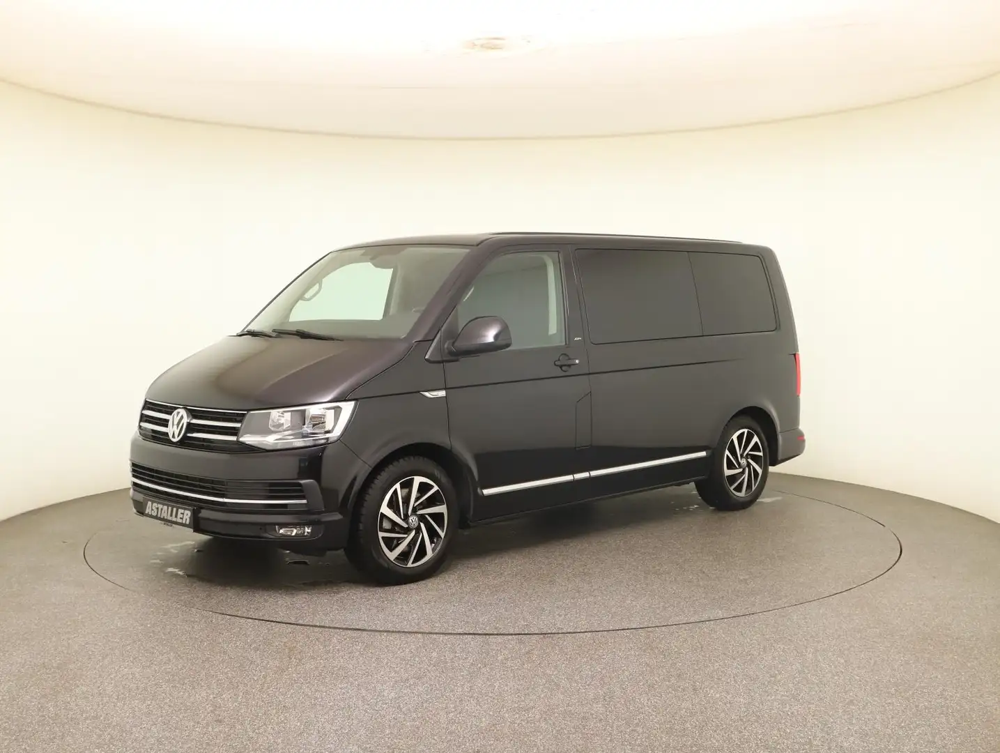 Volkswagen T6 Multivan Comfortline 2.0 TDI Fahrass+Cam+Navi Zwart - 2