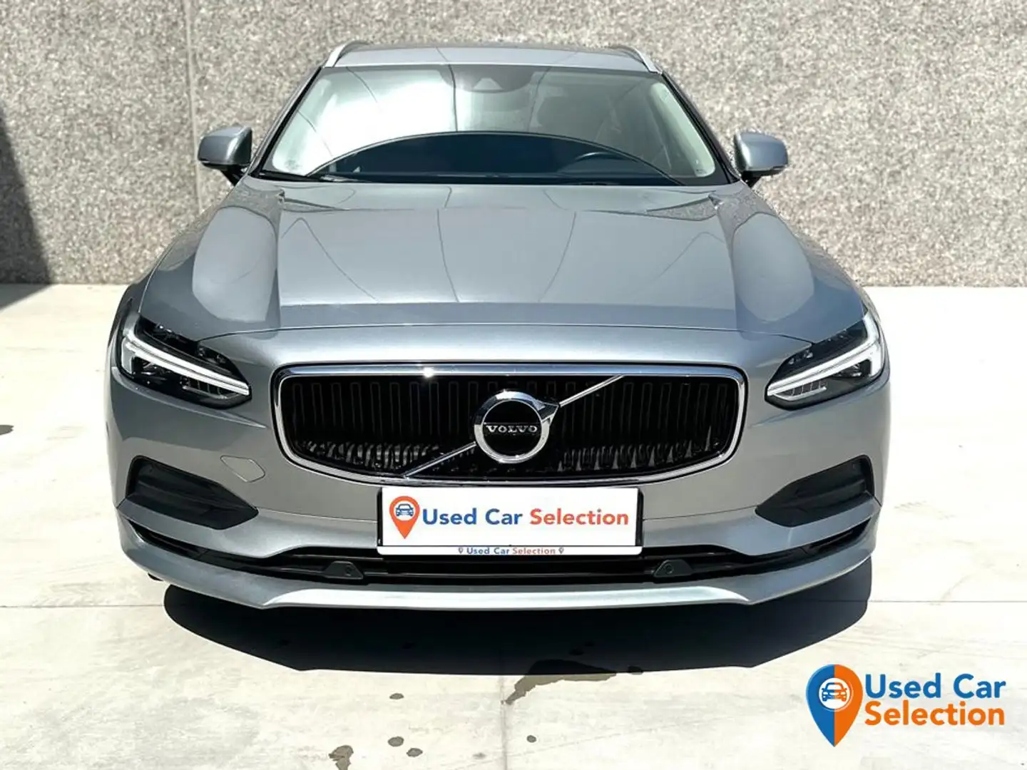 Volvo V90 V90 D3 Geartronic Momentum Zilver - 2