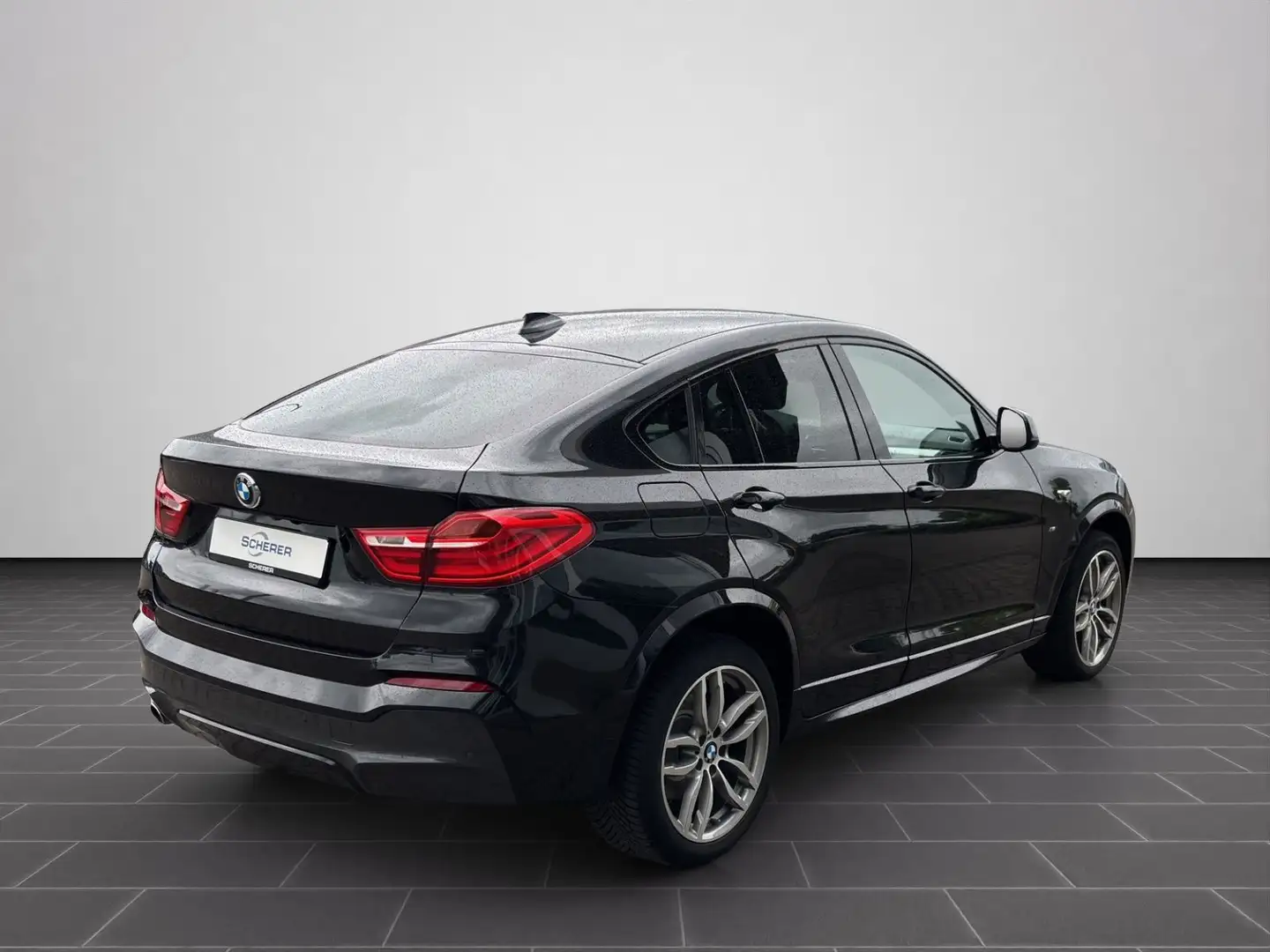 BMW X4 xDrive 20d M Sport XENON NAVI RFK Zwart - 2