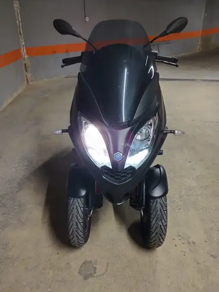 Piaggio MP3 300 - foto 3