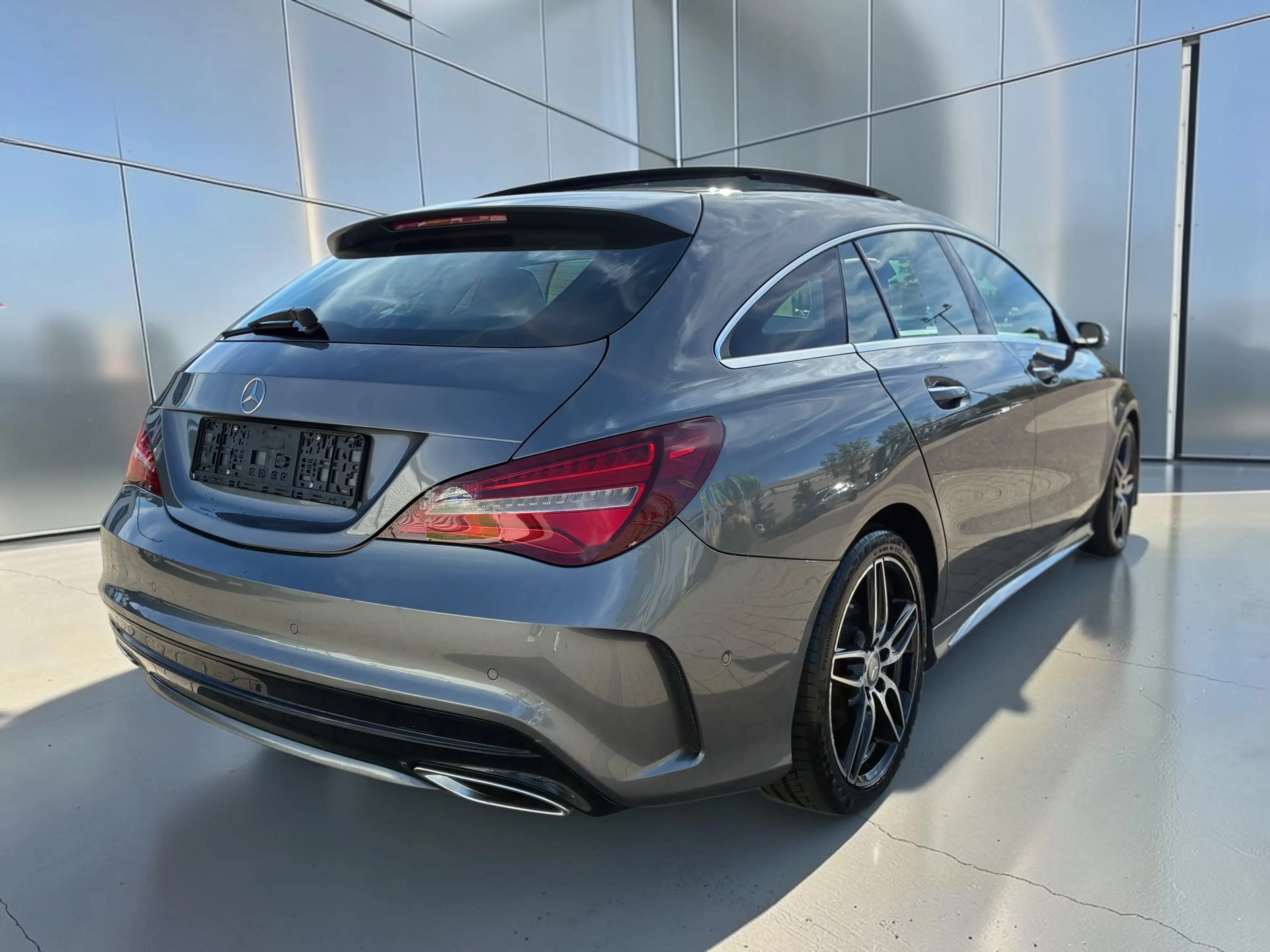 Mercedes-Benz CLA 220 d CLA Shooting Brake 7G-DCT AMG Line Harman/Kardon* DISTRONIC PLUS* Totwinkel* — photo 14