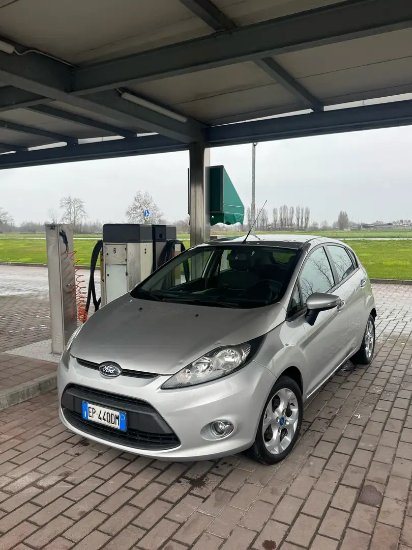 Ford Fiesta 5p 1.4 tdci Ikon Business 70cv - 2
