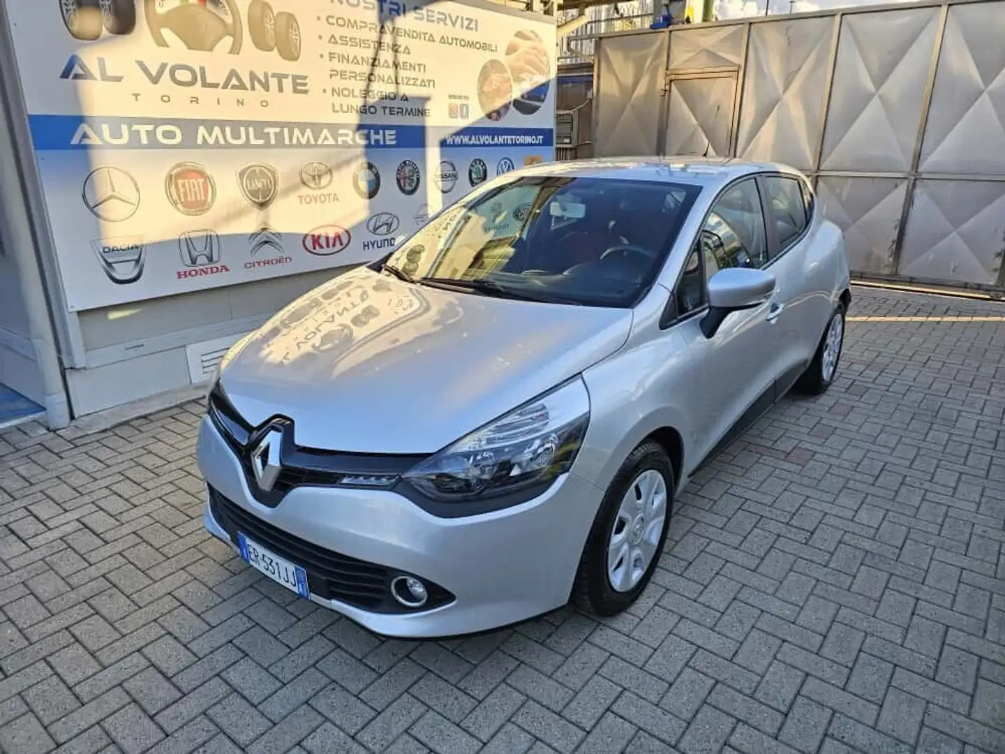 Renault Clio Clio 1.2 75CV 5 porte Live Argent - 2