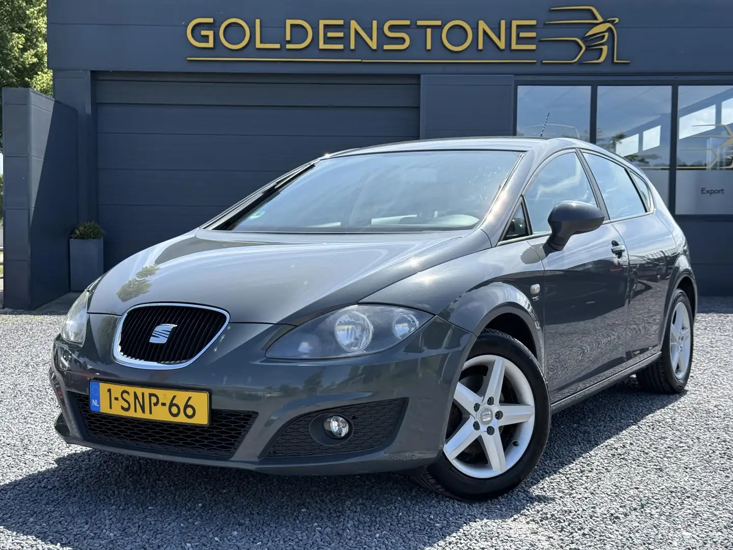 SEAT Leon 1.4 TSI Sport 2e Eigenaar,125pk,Clima,Cruise,6 Bak Grijs - 1