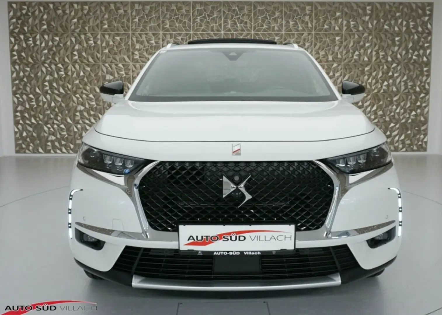 DS Automobiles DS 7 Crossback E-TENSE 4x4 300 Rivoli - 543586 Weiß - 2