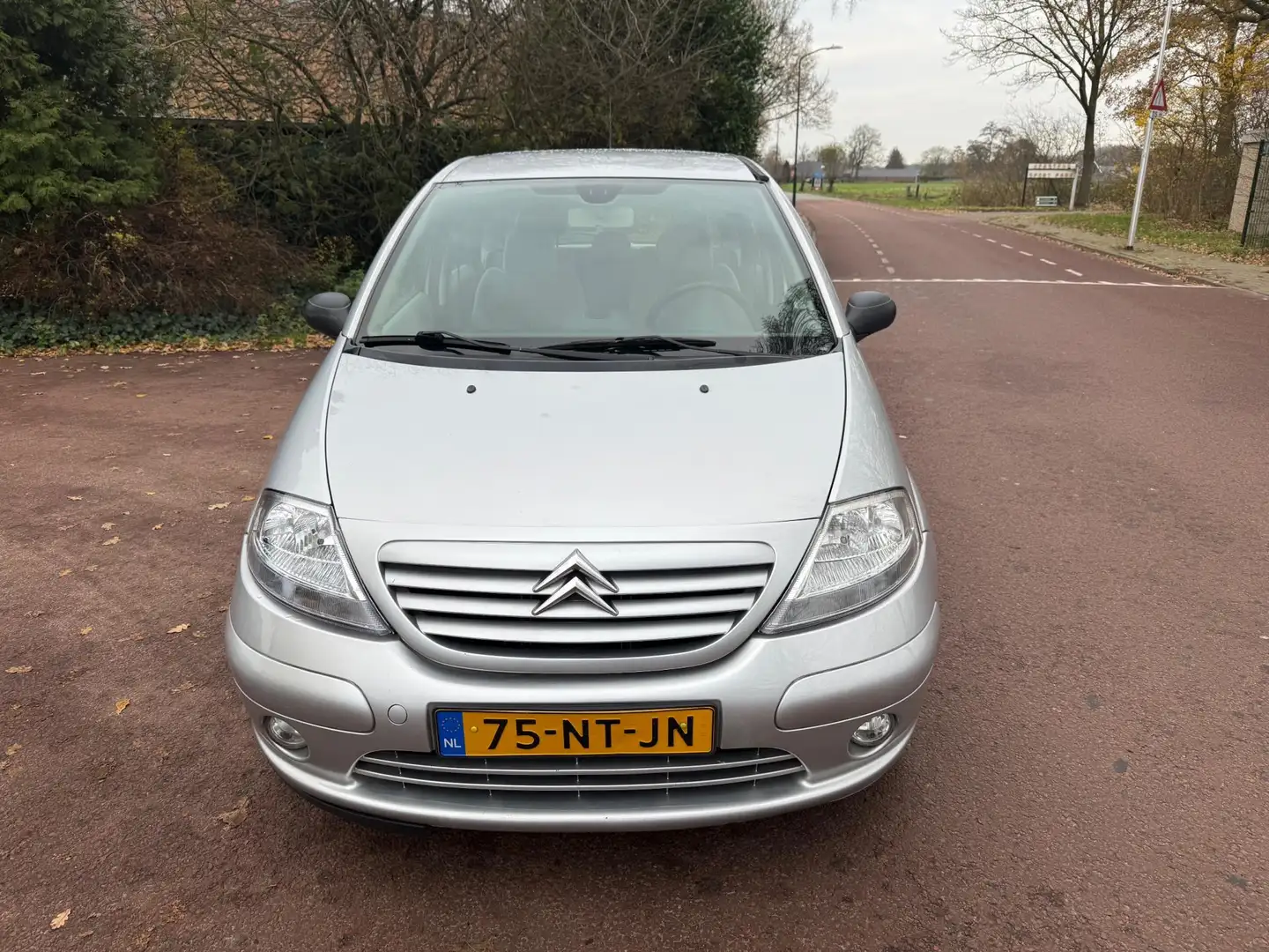 Citroen C3 1.6i-16V Exclusive Airco / NAP / APK / AUX USB Grijs - 2