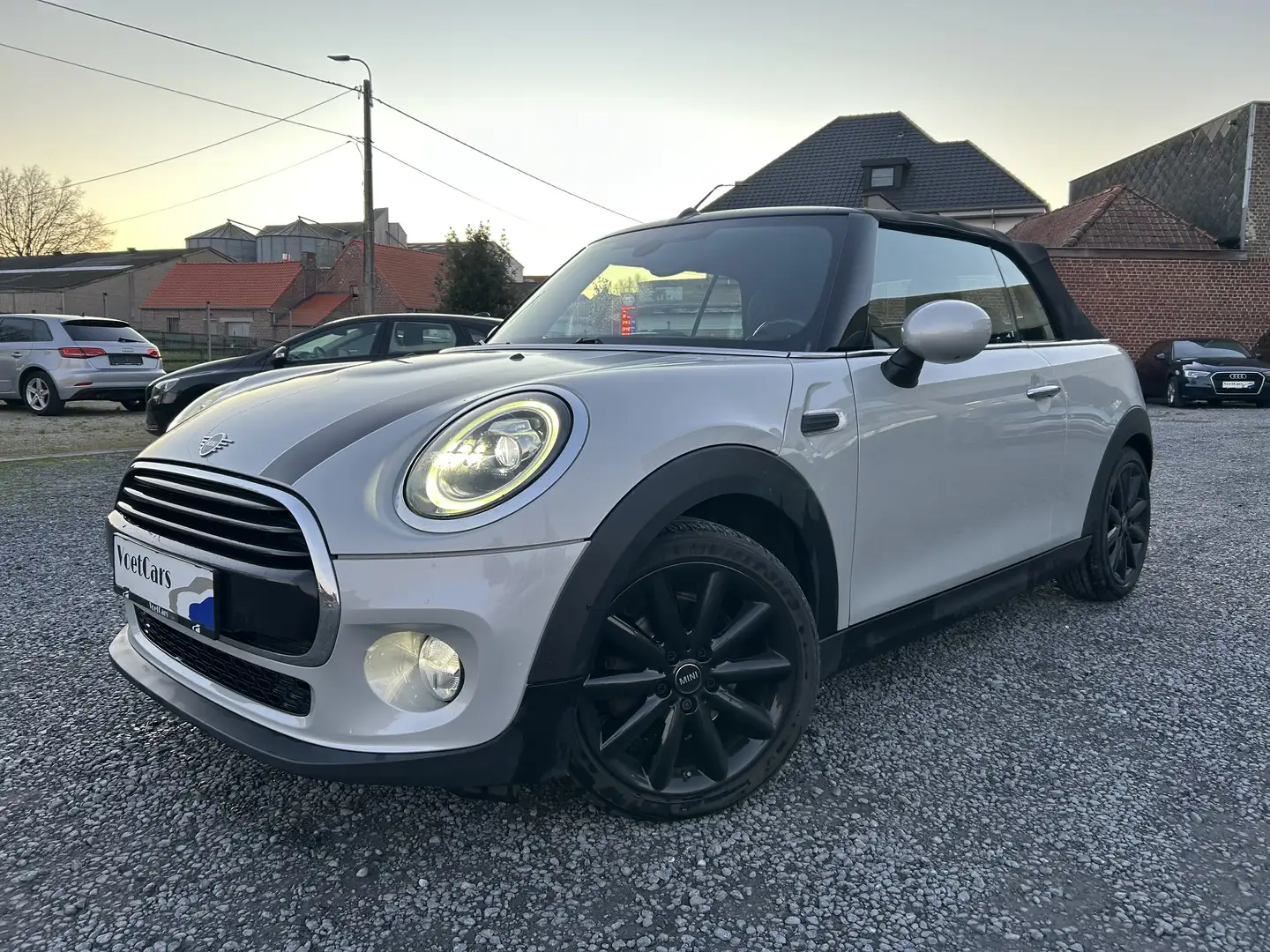 MINI Cooper Cabrio PDC / GPS / LED Gris - 1