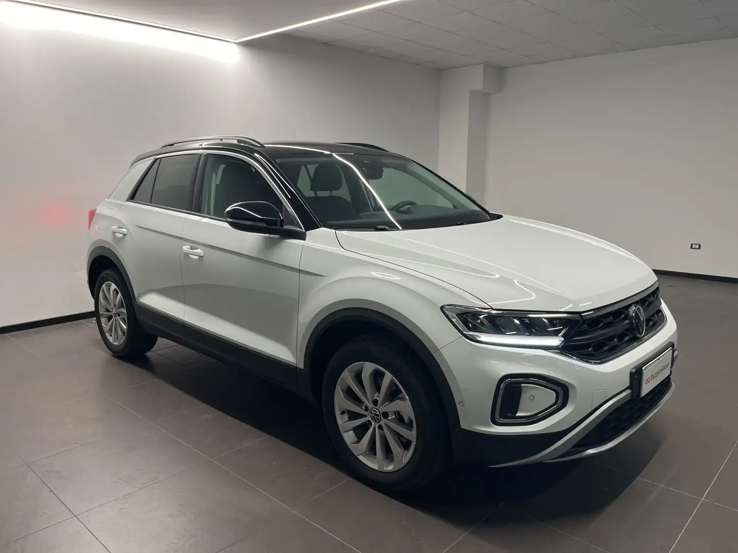 Volkswagen T-Roc GPL Nuovo Edition Plus 1.0 TSI 85 kW (115 CV) Man Wit - 2