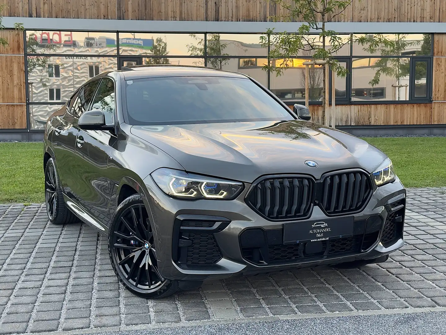 BMW X6 xDrive40d 48V *M-SPORTPAKET, PANO, LASER, 360 KAMERA* Braun - 1