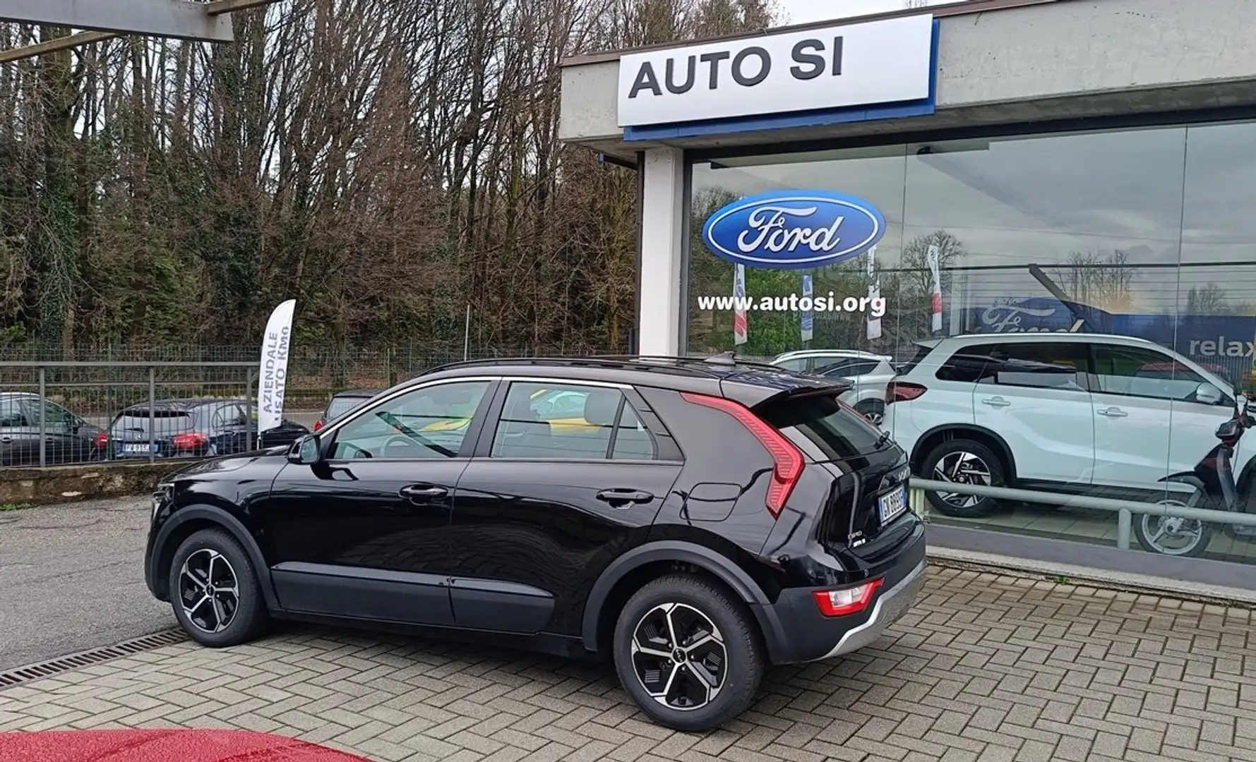 Kia Niro Niro II  1.6 gdi  hev  Business  dct6 Zwart - 2