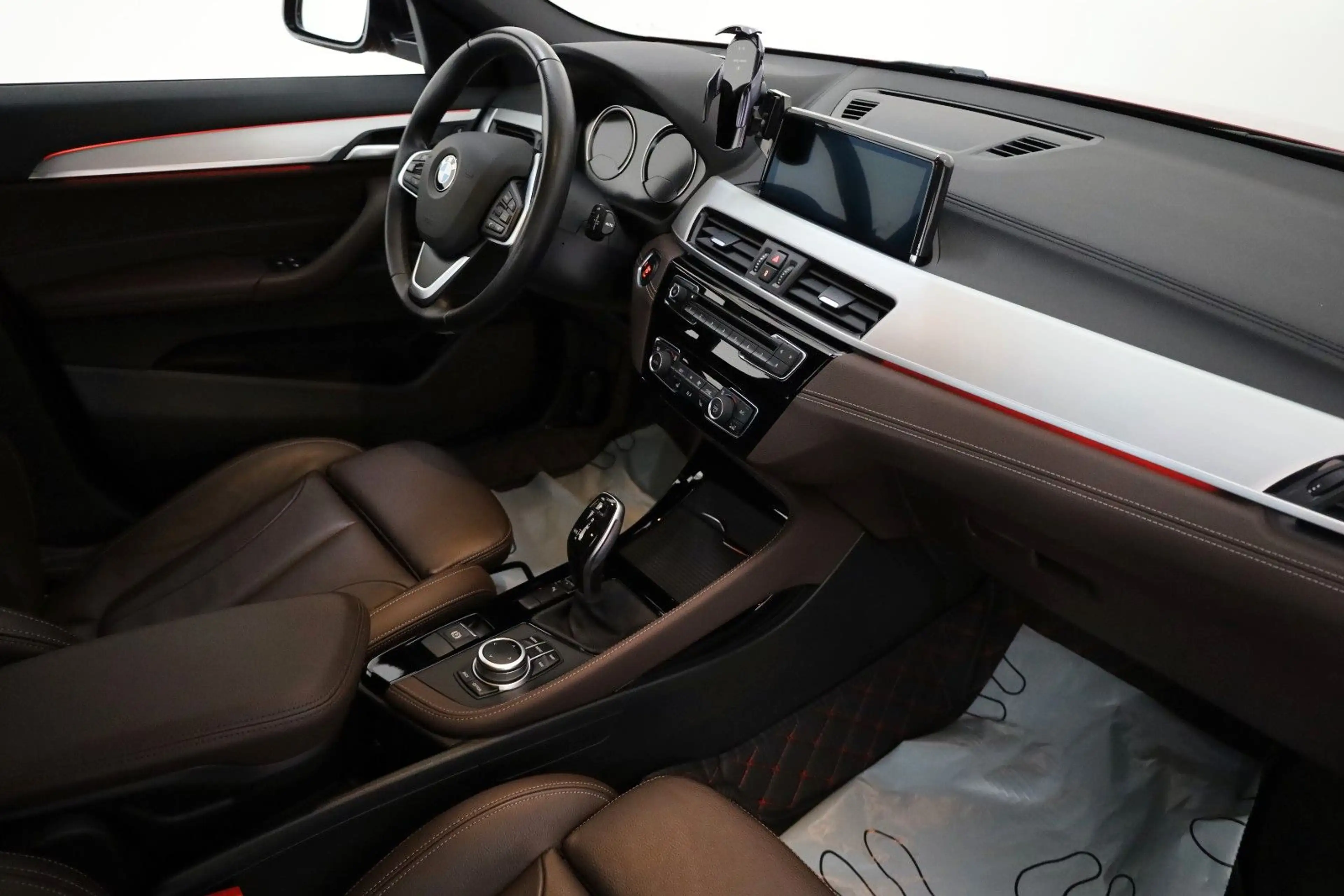 BMW X2 sDrive 20 i Advantage Plus,Navi,Kamera,AHK+WR — photo 5