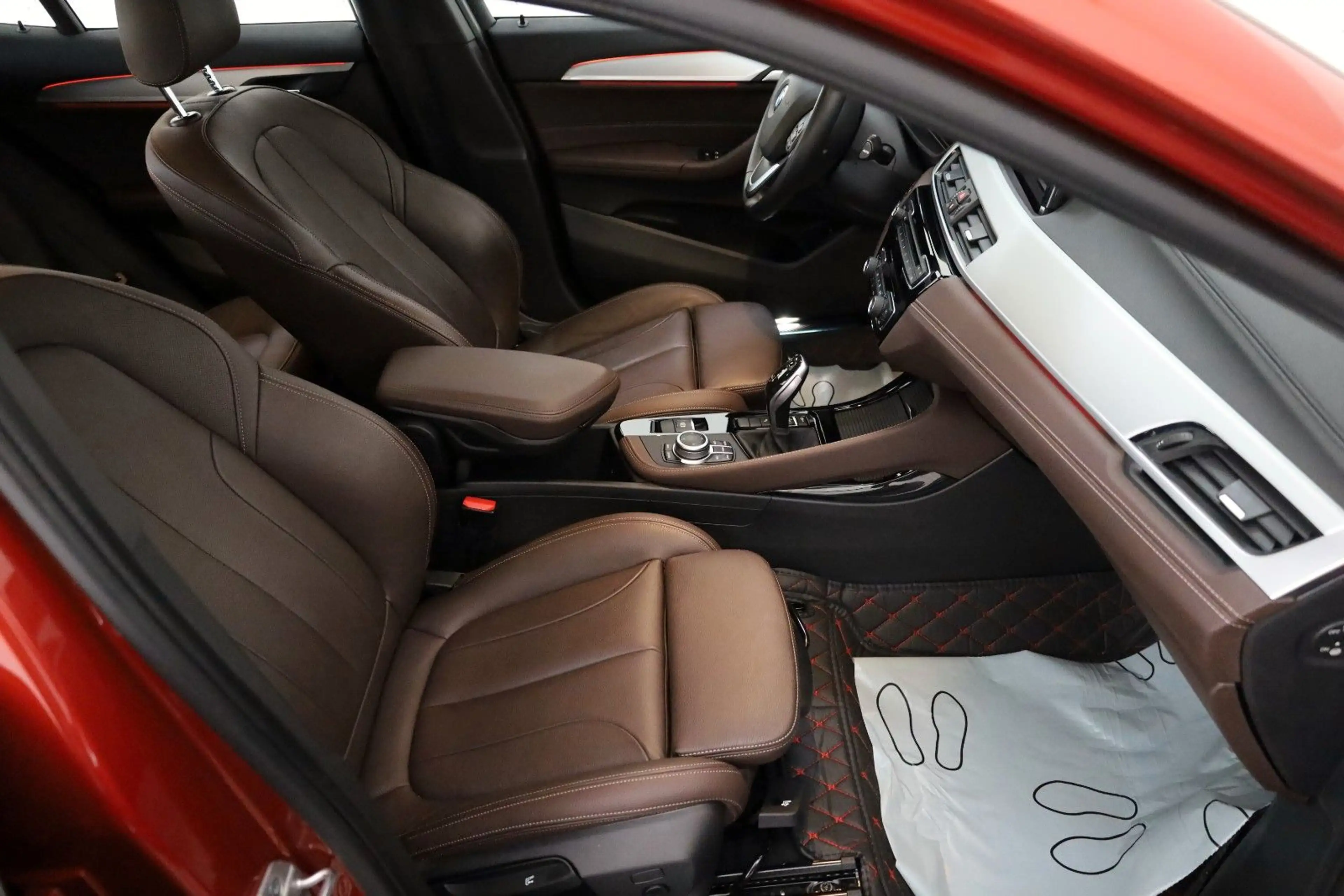 BMW X2 sDrive 20 i Advantage Plus,Navi,Kamera,AHK+WR — photo 4