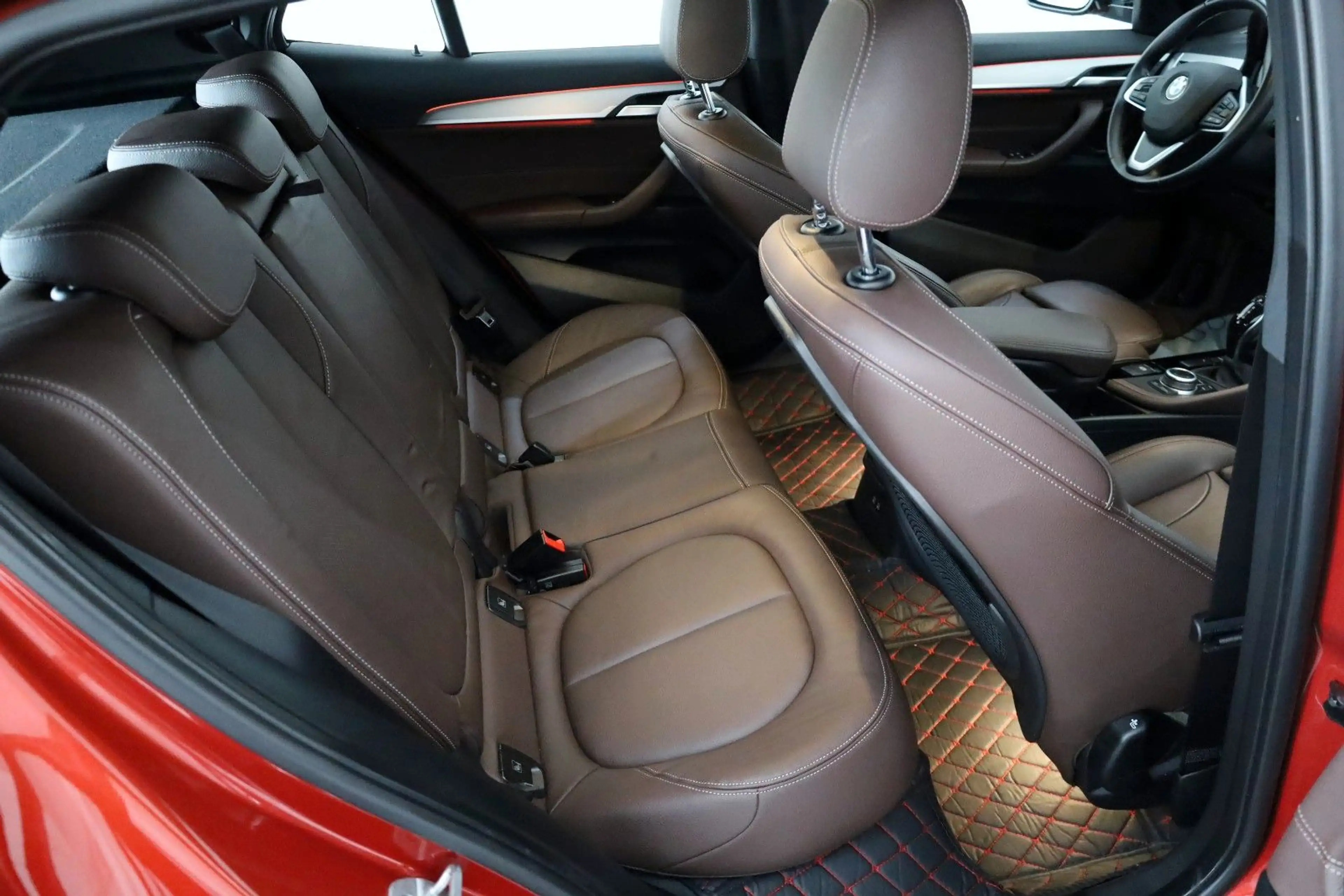 BMW X2 sDrive 20 i Advantage Plus,Navi,Kamera,AHK+WR — photo 6