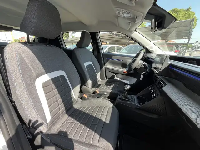Citroen C3 view 11