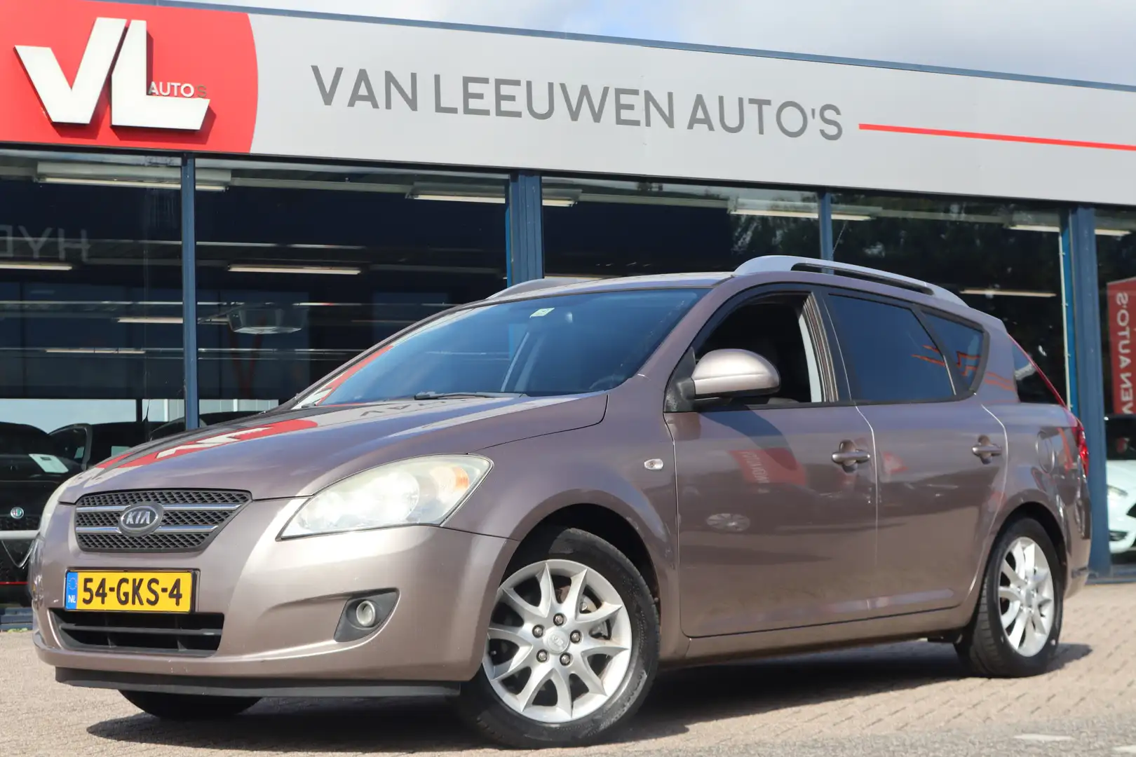 Kia Ceed / cee'd Sporty Wagon 1.4 All Stars | Zo Mee | Lees Tekst | Beige - 1