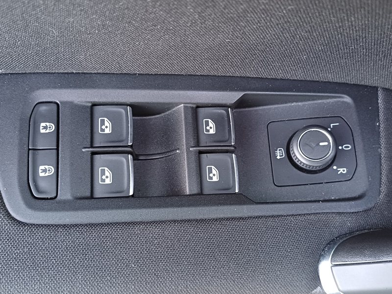 Volkswagen Touran 1.4 TSI Highline 7p Mooie complete auto — photo 21