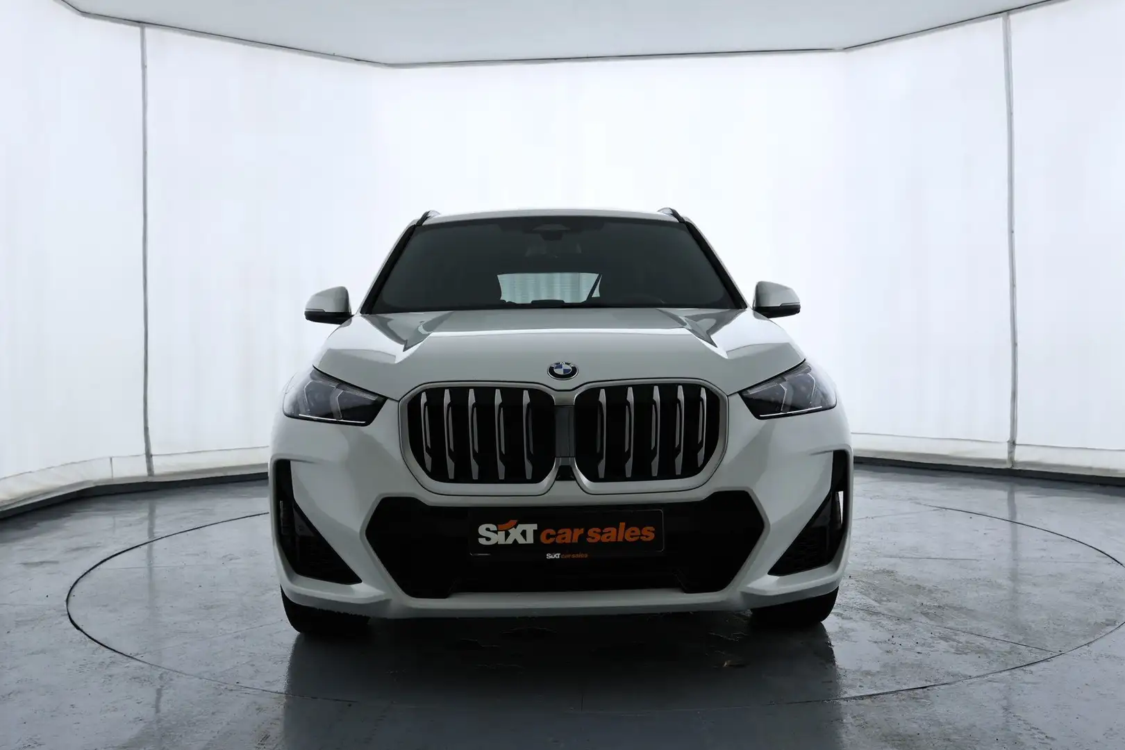 BMW X1 xDrive23i M Sport AktivS|h&k|HUD|ACC|Pano|AHK Weiß - 2