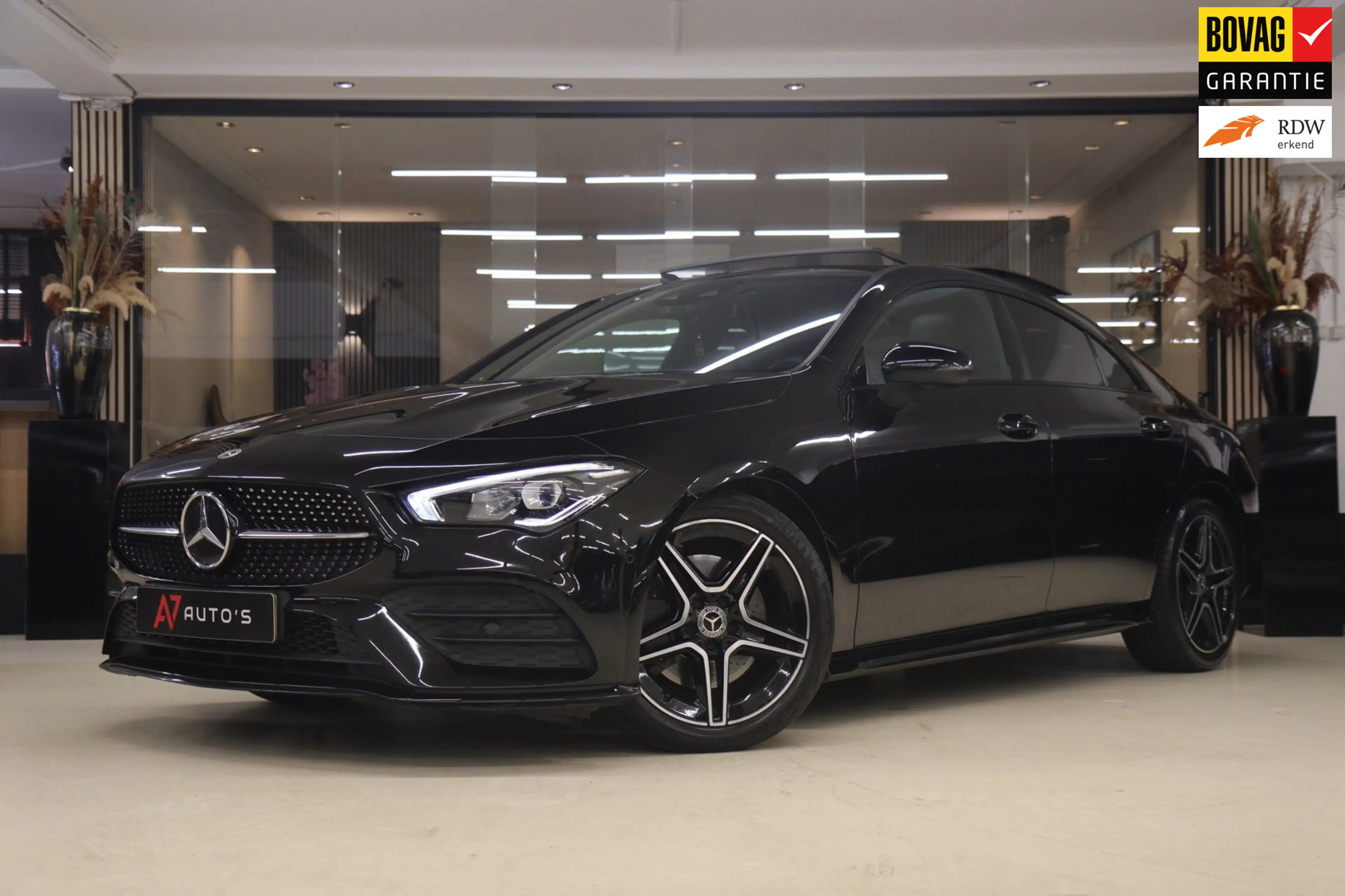 Mercedes-Benz CLA 200 Business Solution AMG PANO/CAM/KEYLESS/LANEASSIST/