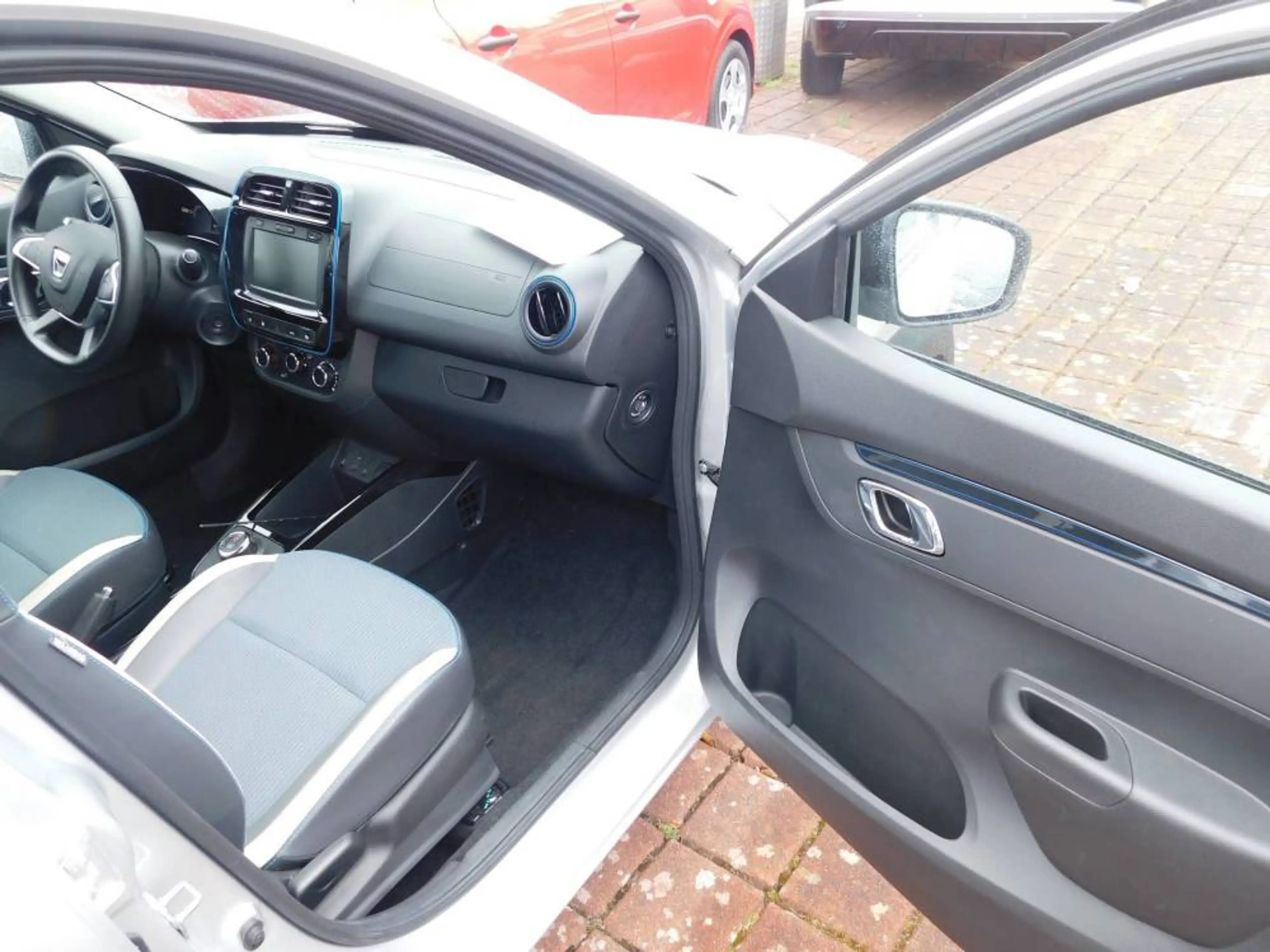 Dacia Spring Electric 26KWH Comfort — photo 12