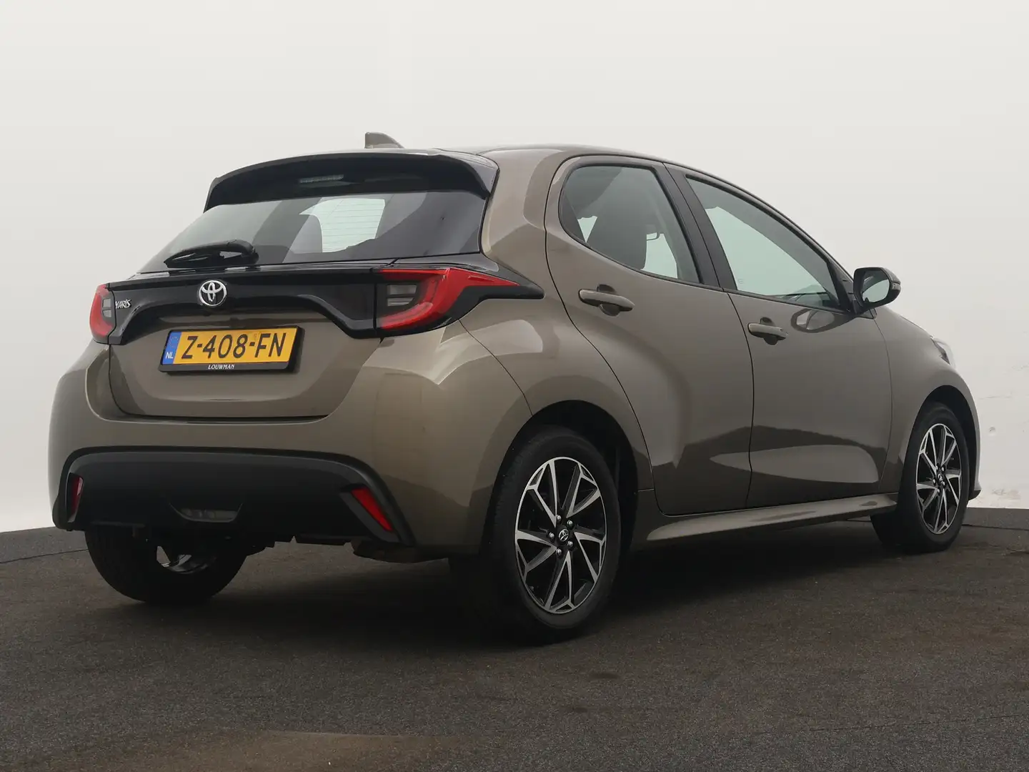 Toyota Yaris 1.5 VVT-i Dynamic | Apple Carplay/Android Auto | L Grün - 2