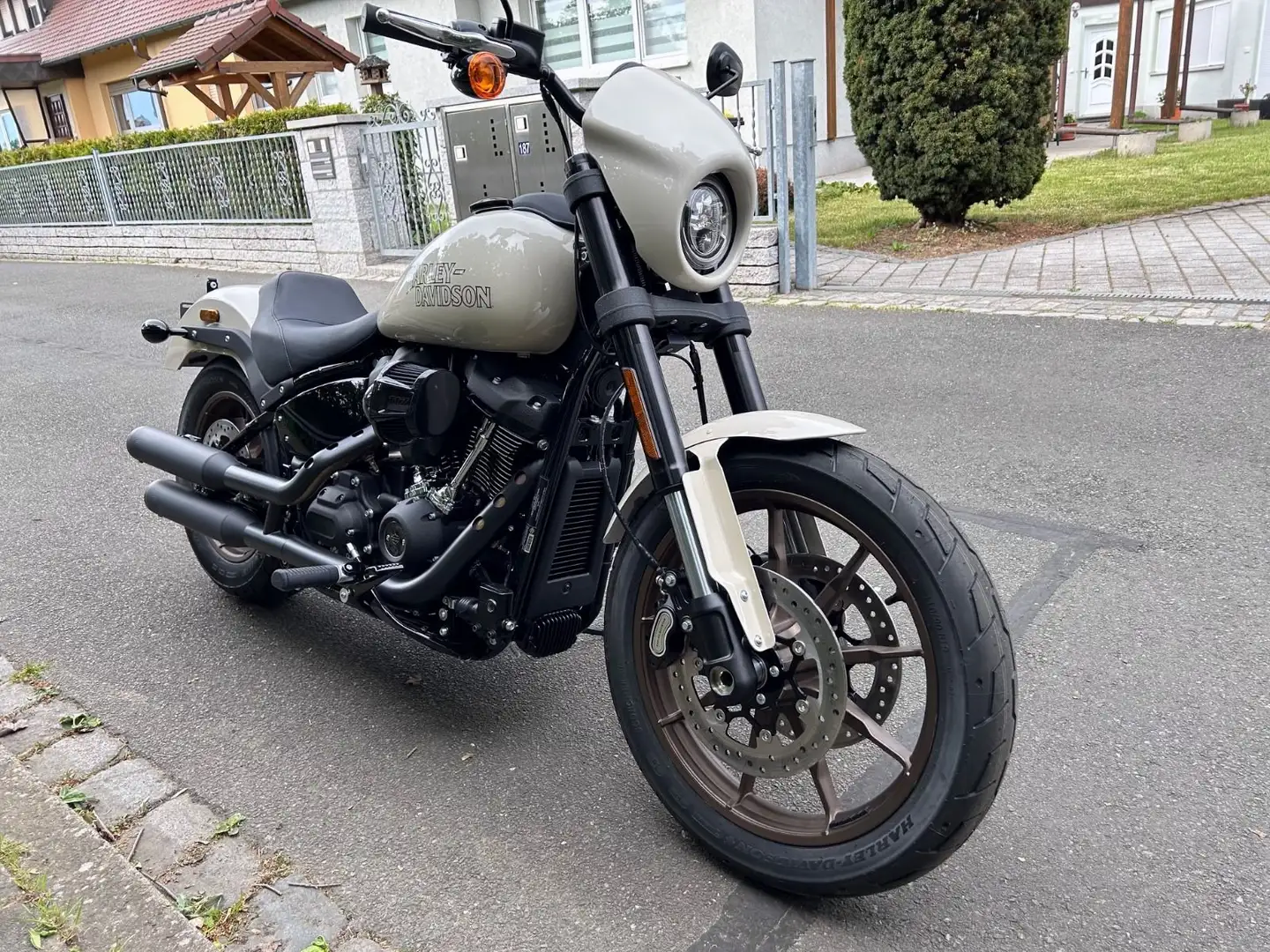 Harley-Davidson Lowrider S 24900 Bej - 1