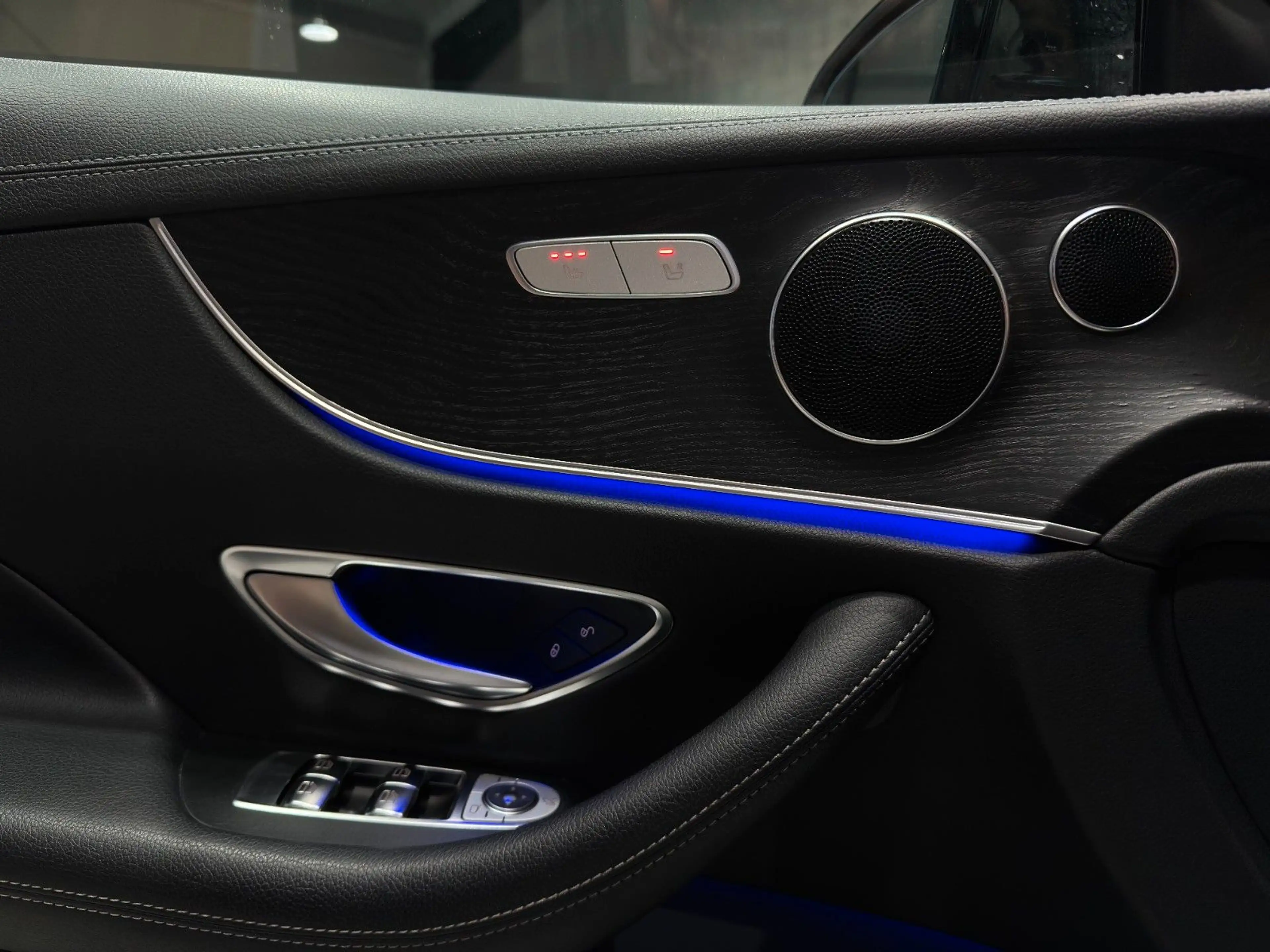 Mercedes-Benz E 350 /Coupe/AMG/MULTIBEAM/RFK/TEMPOM/AMBIENTE — photo 15