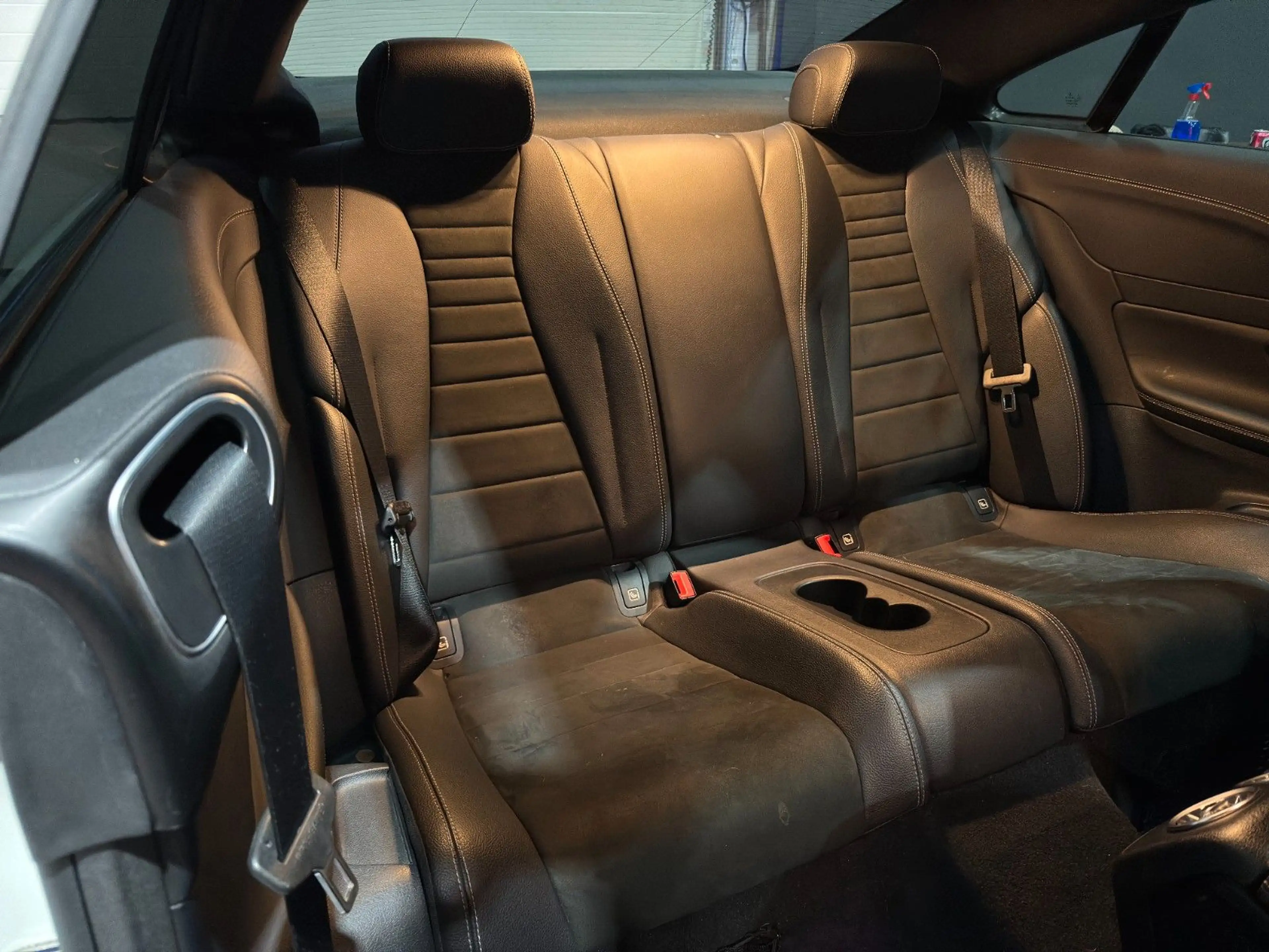 Mercedes-Benz E 350 /Coupe/AMG/MULTIBEAM/RFK/TEMPOM/AMBIENTE — photo 14