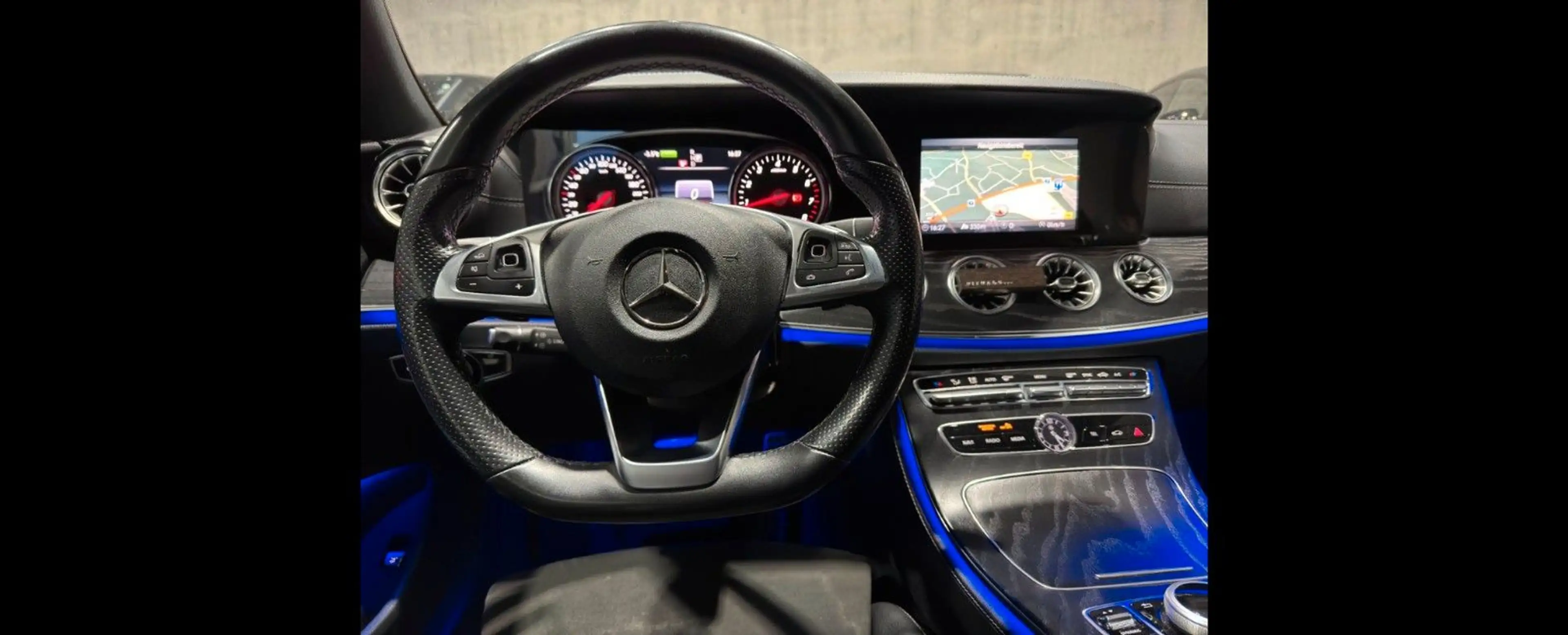 Mercedes-Benz E 350 /Coupe/AMG/MULTIBEAM/RFK/TEMPOM/AMBIENTE — photo 8