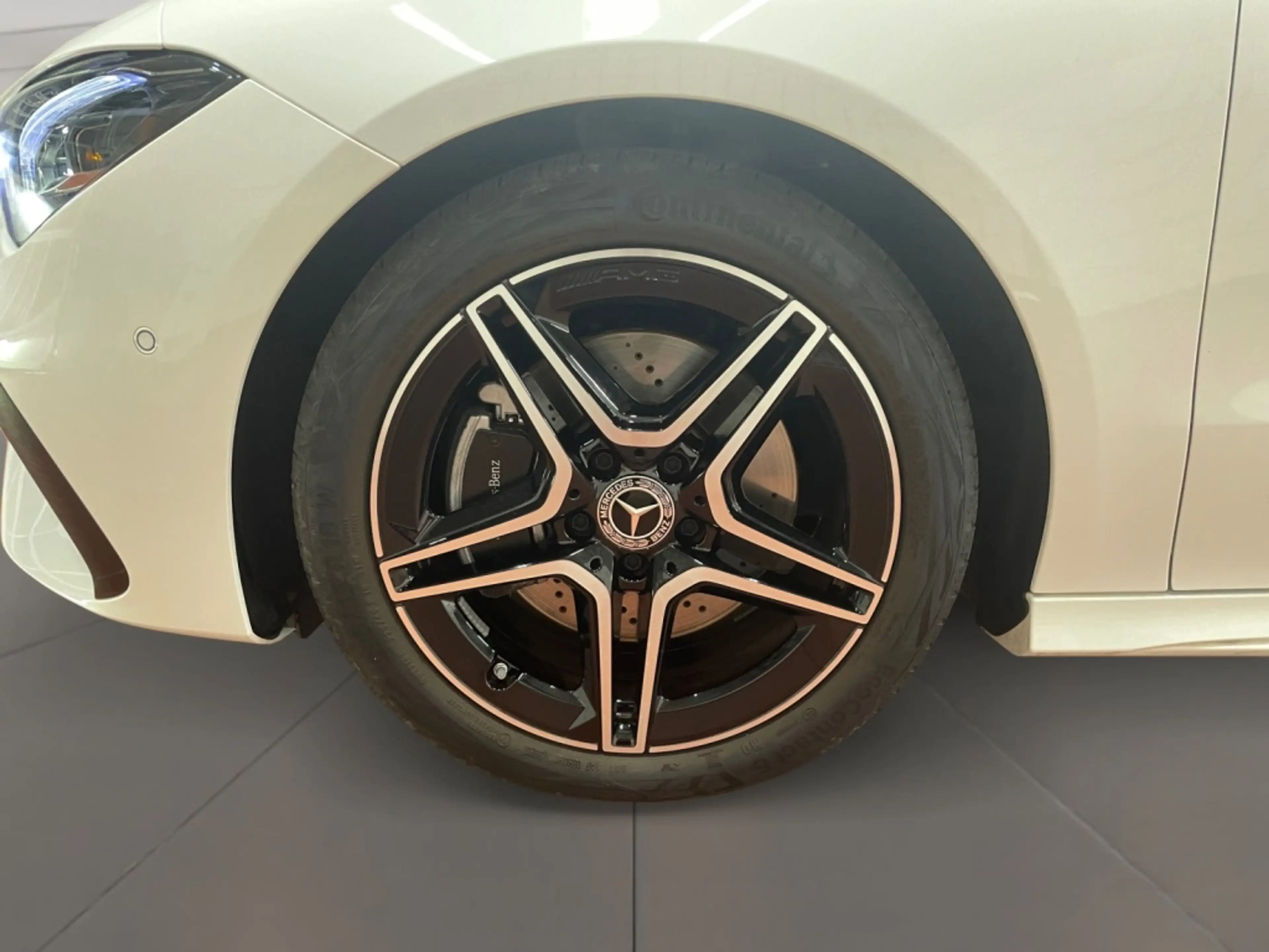 Mercedes-Benz CLA 200 Coupe AMG AMG+MBUX+MBeam+Night+HUD+Pano — photo 8