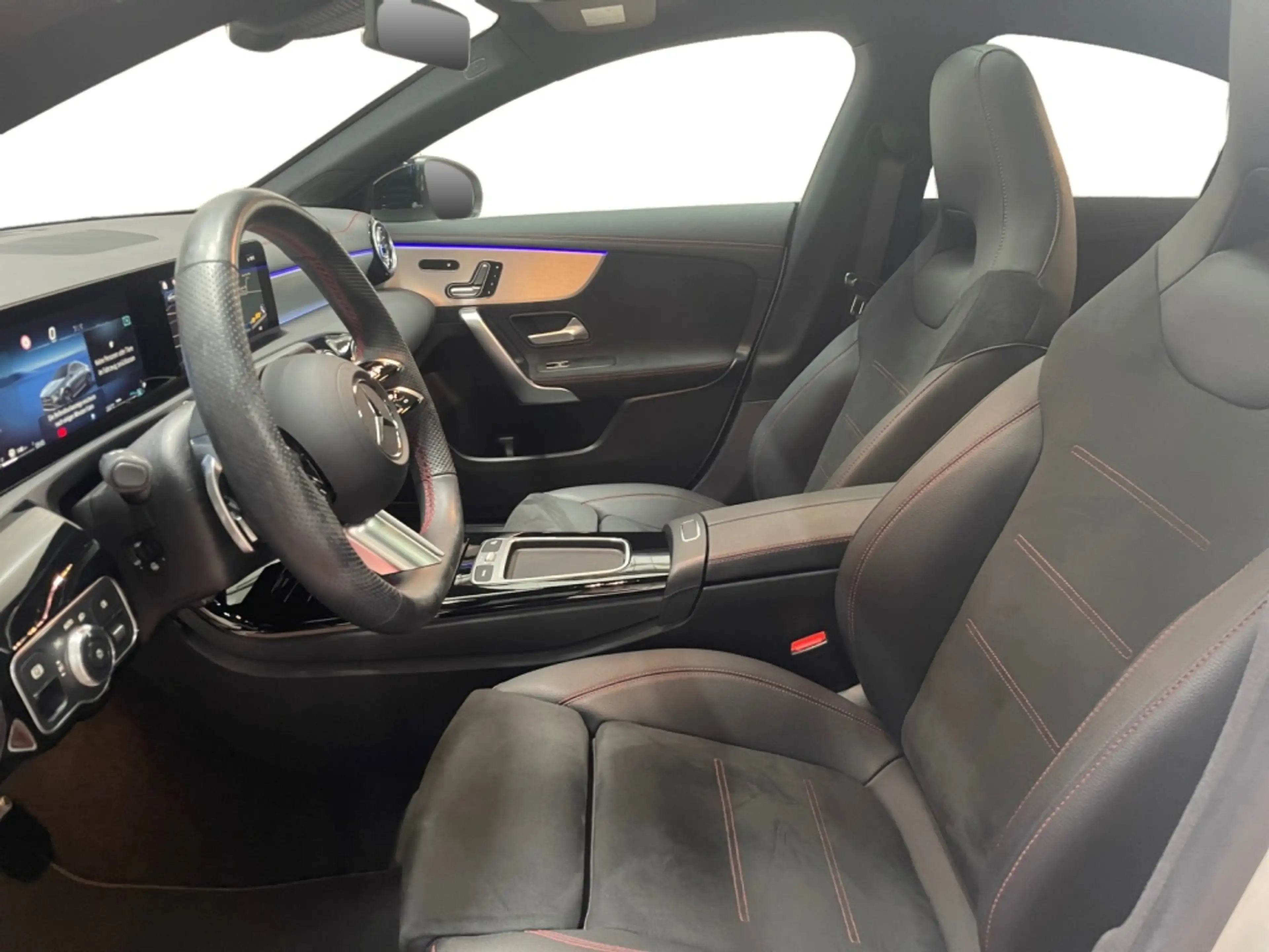 Mercedes-Benz CLA 200 Coupe AMG AMG+MBUX+MBeam+Night+HUD+Pano — photo 9