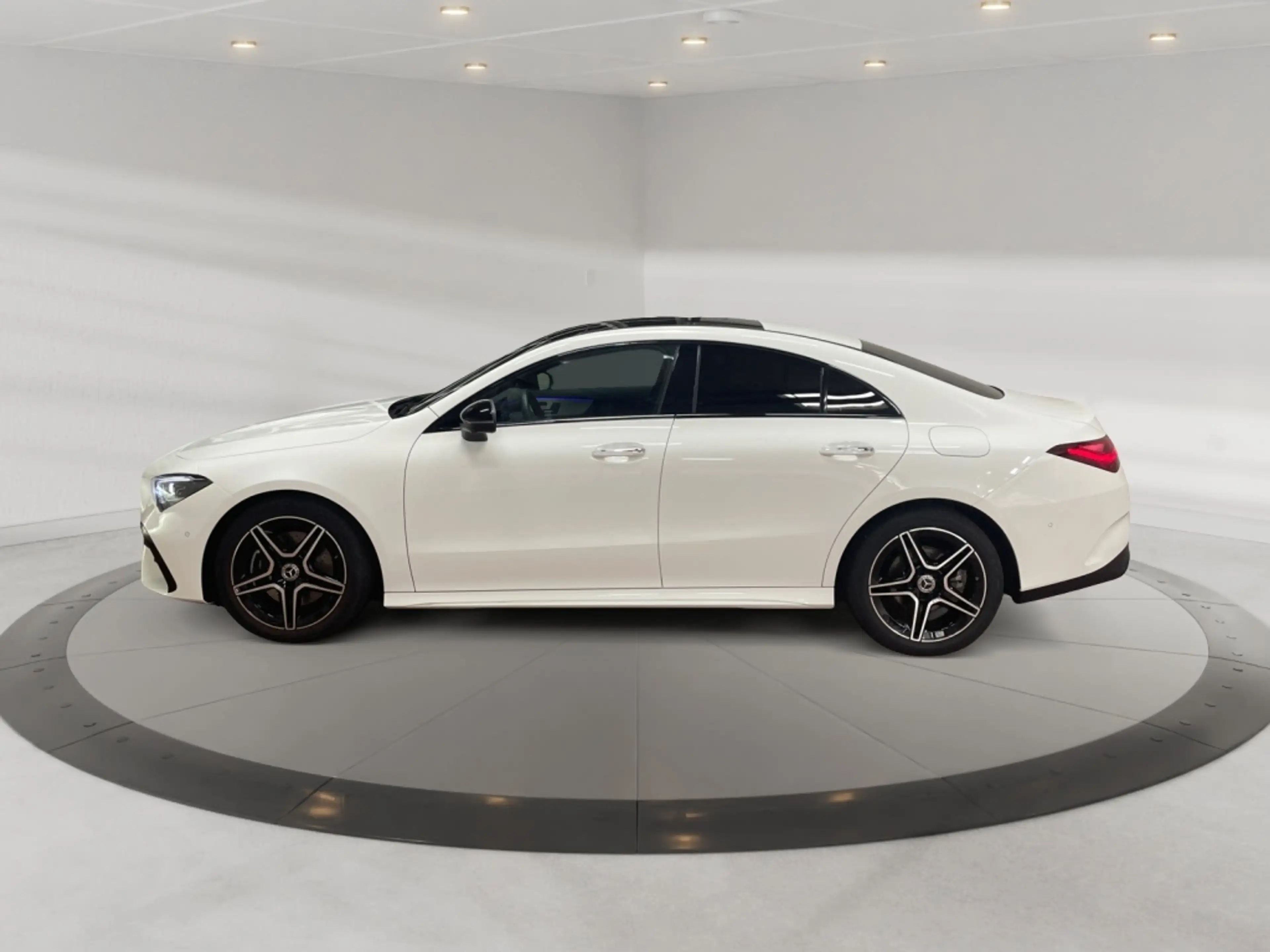 Mercedes-Benz CLA 200 Coupe AMG AMG+MBUX+MBeam+Night+HUD+Pano — photo 5
