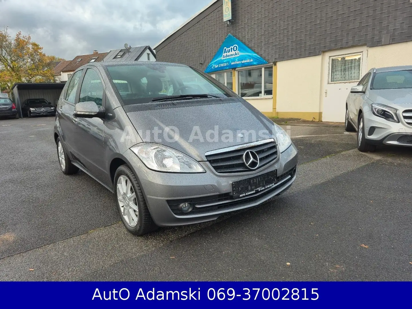 Mercedes-Benz A 180 BE Special Edition 1.Hand 26tkm AHK AW Grau - 1