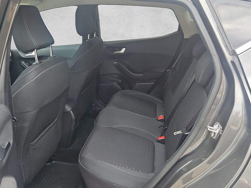 Ford Fiesta Titanium 1,1 Start/Stop — photo 12