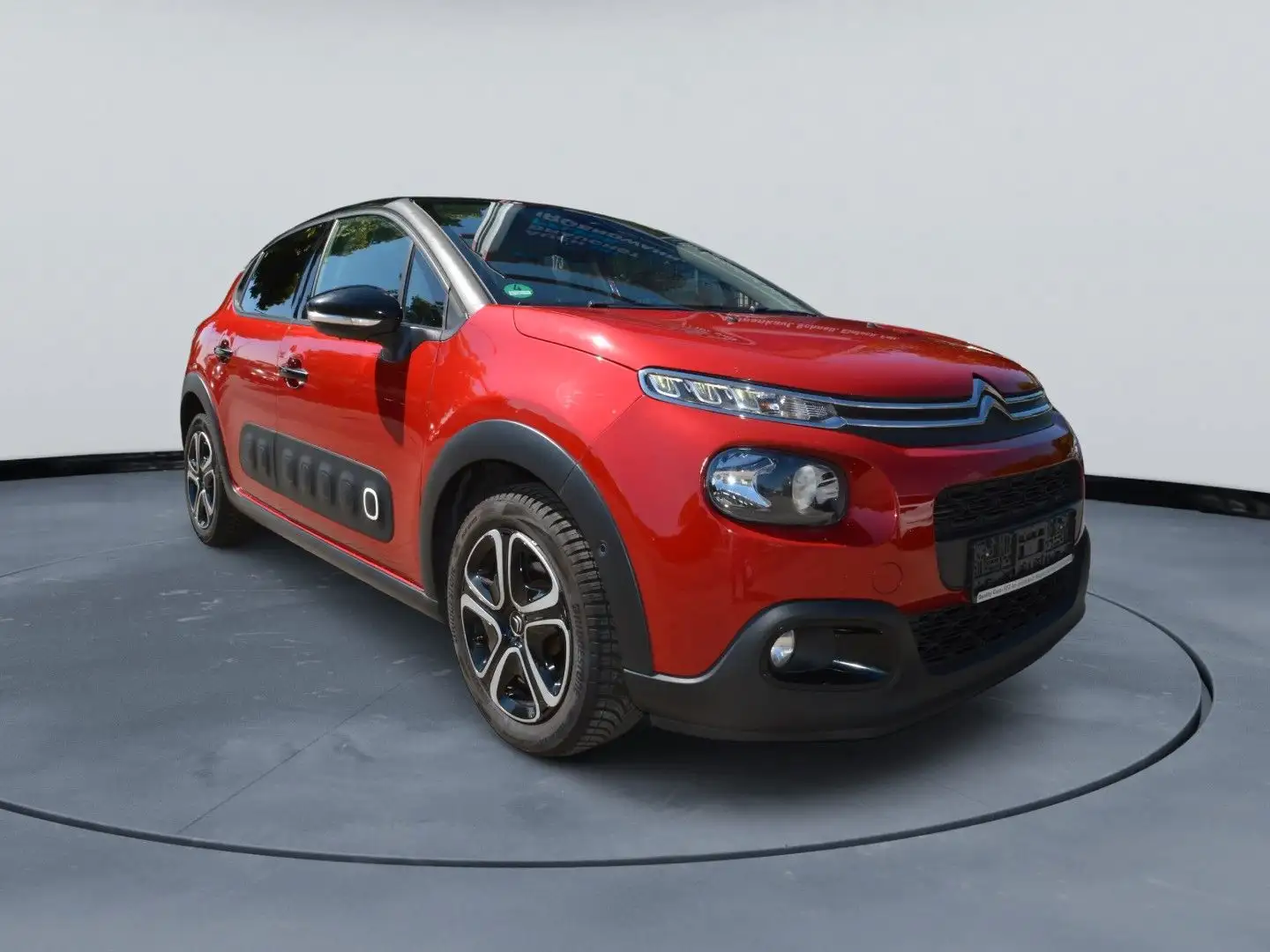 Citroen C3 Shine 1,2 110PS . Navi, 2. Hand Rouge - 1