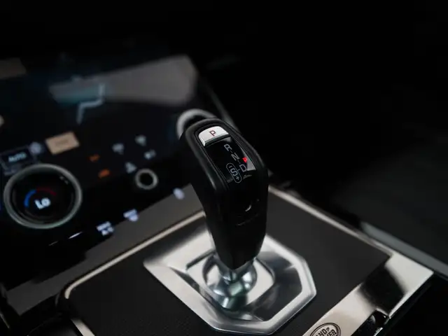 Land Rover Range Rover Evoque view 10
