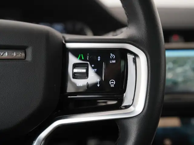 Land Rover Range Rover Evoque view 9