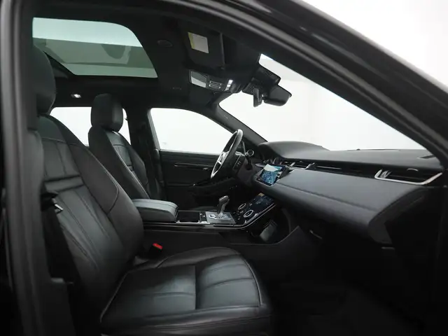 Land Rover Range Rover Evoque view 3
