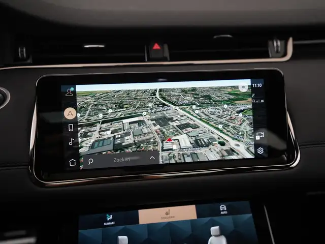 Land Rover Range Rover Evoque view 13