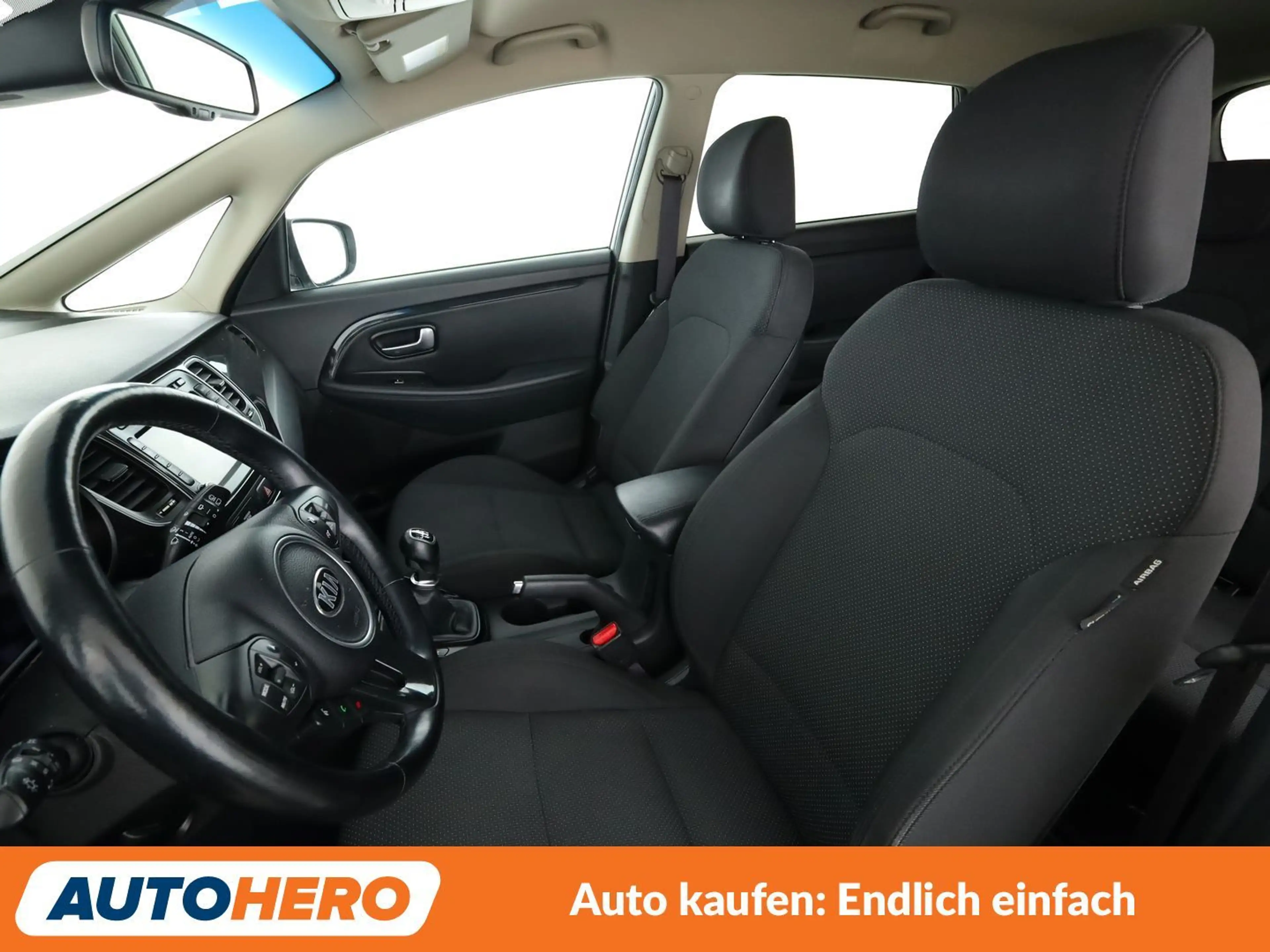 Kia Carens 1.6 GDI UEFA Euro 2016*NAVI*TEMPO*CAM*PDC*SHZ* — photo 10