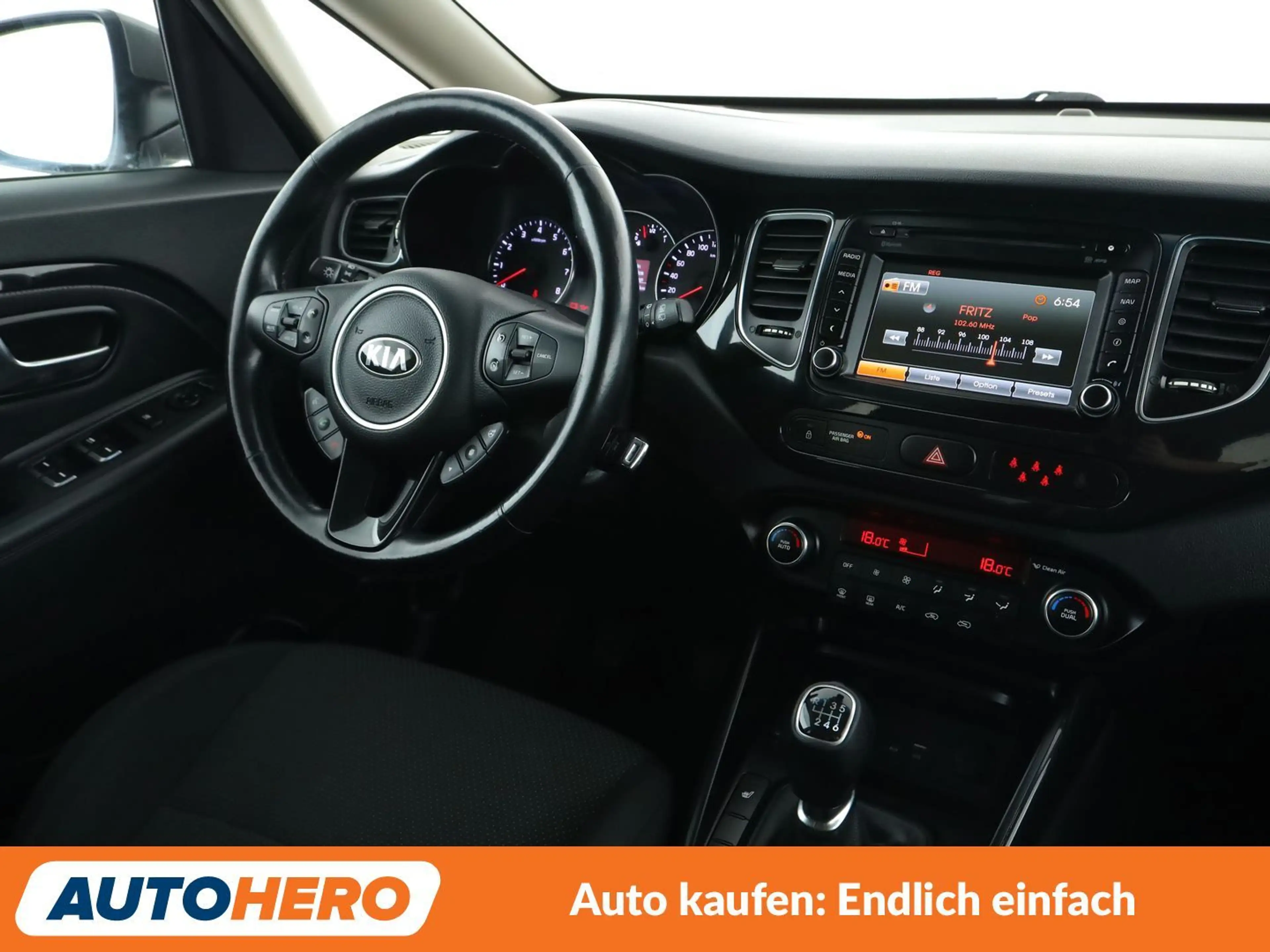Kia Carens 1.6 GDI UEFA Euro 2016*NAVI*TEMPO*CAM*PDC*SHZ* — photo 13