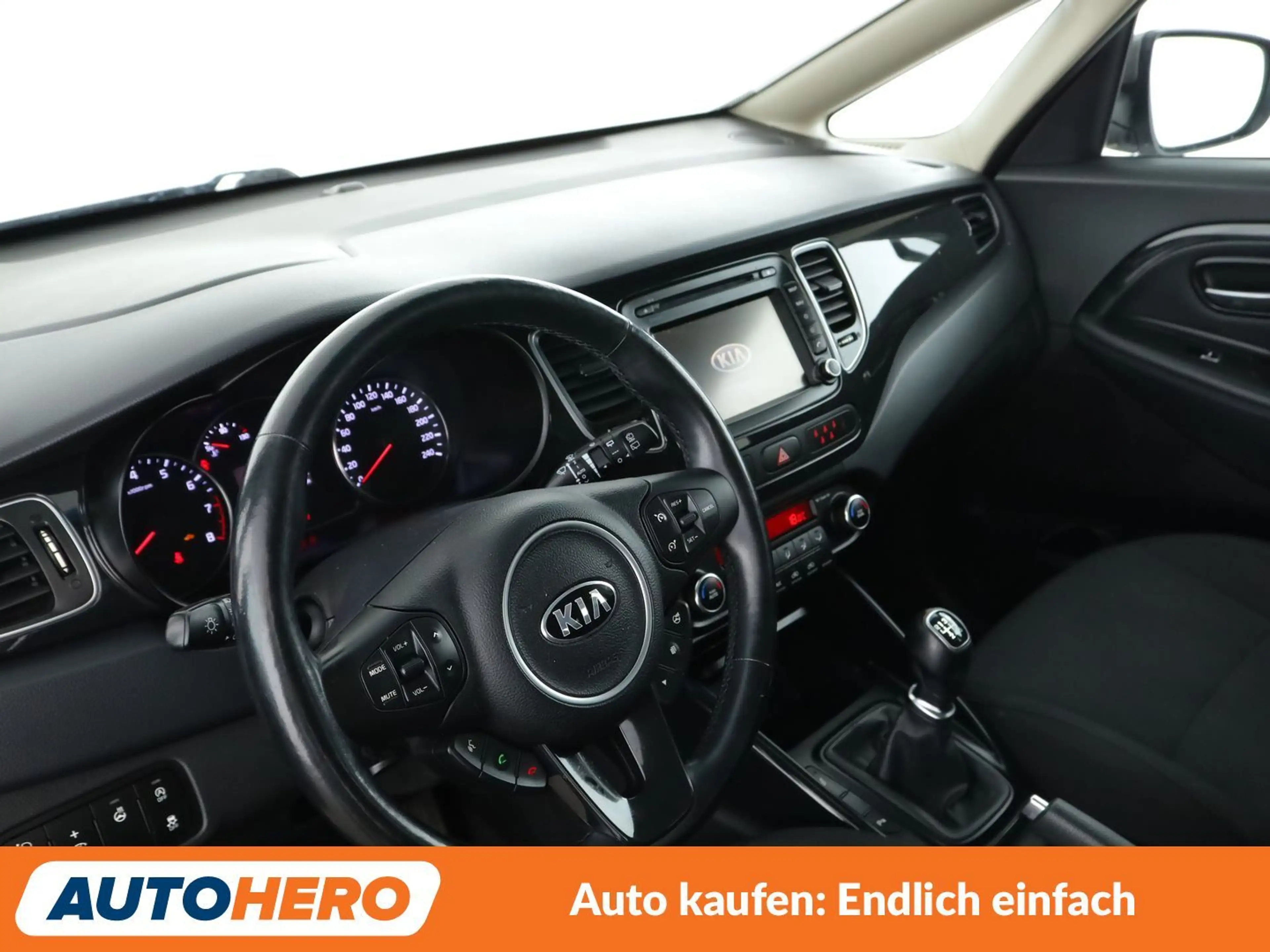 Kia Carens 1.6 GDI UEFA Euro 2016*NAVI*TEMPO*CAM*PDC*SHZ* — photo 11