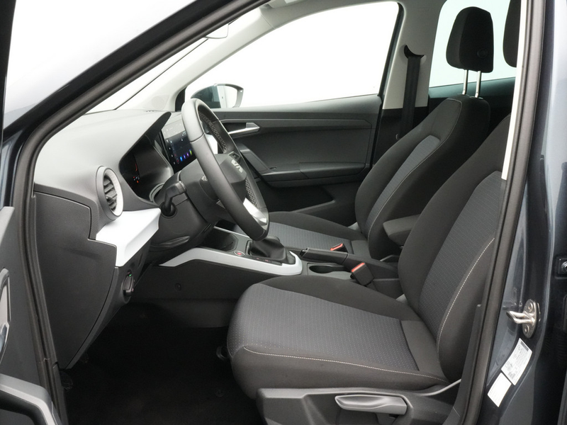 SEAT Arona Style KEYLESS PDC KAM ACC NAVI VIRT SHZ — photo 11