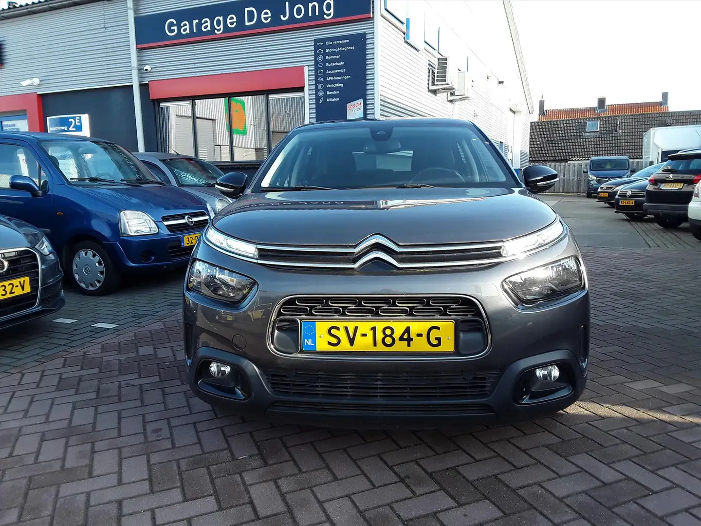 Citroen C4 Cactus PureTech 110pk EAT6 Business Grau - 2