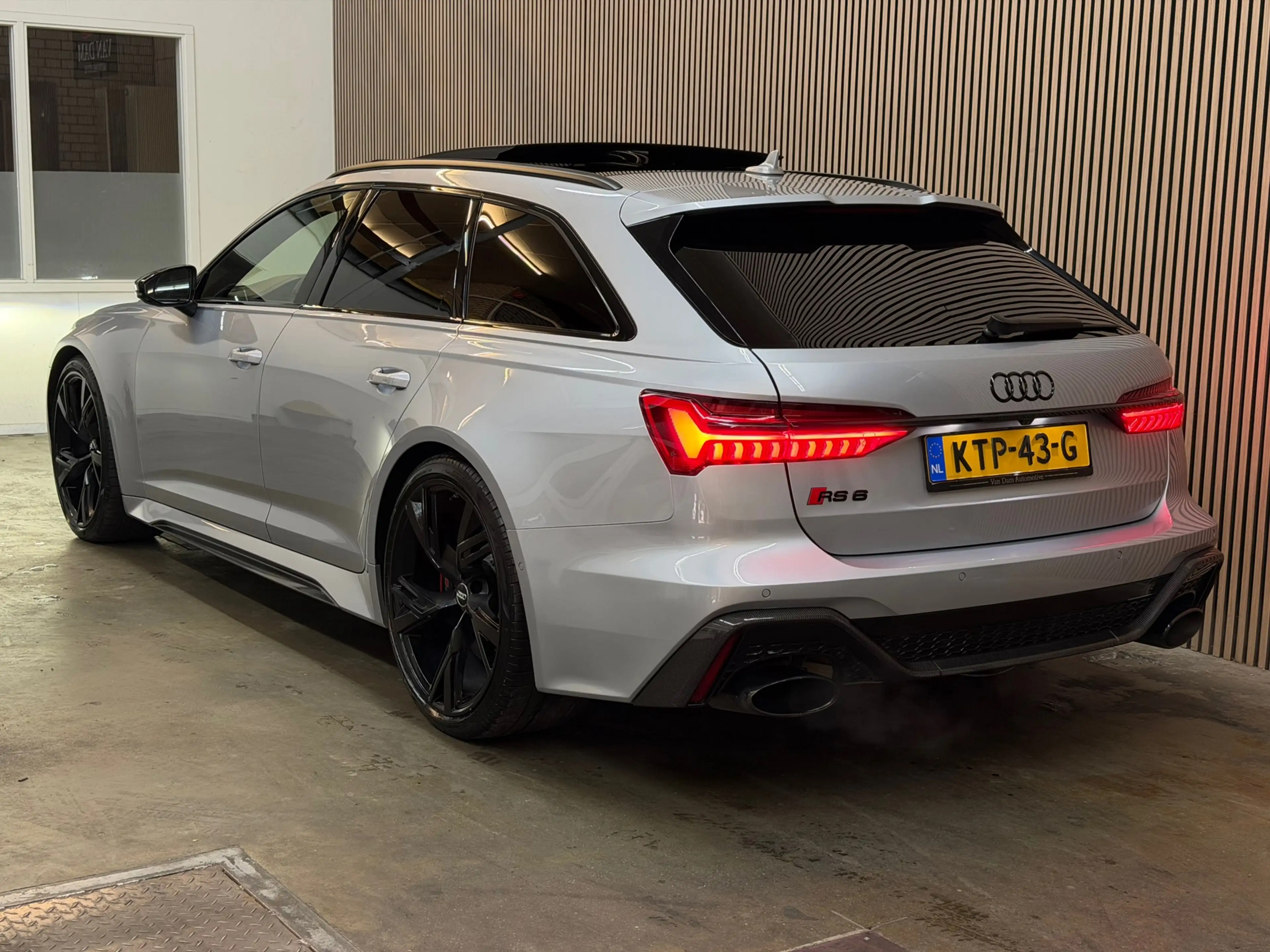 Audi RS6 A6 Avant TFSI quattro 2020 KERAMISCH PANO B&O CARB — photo 6