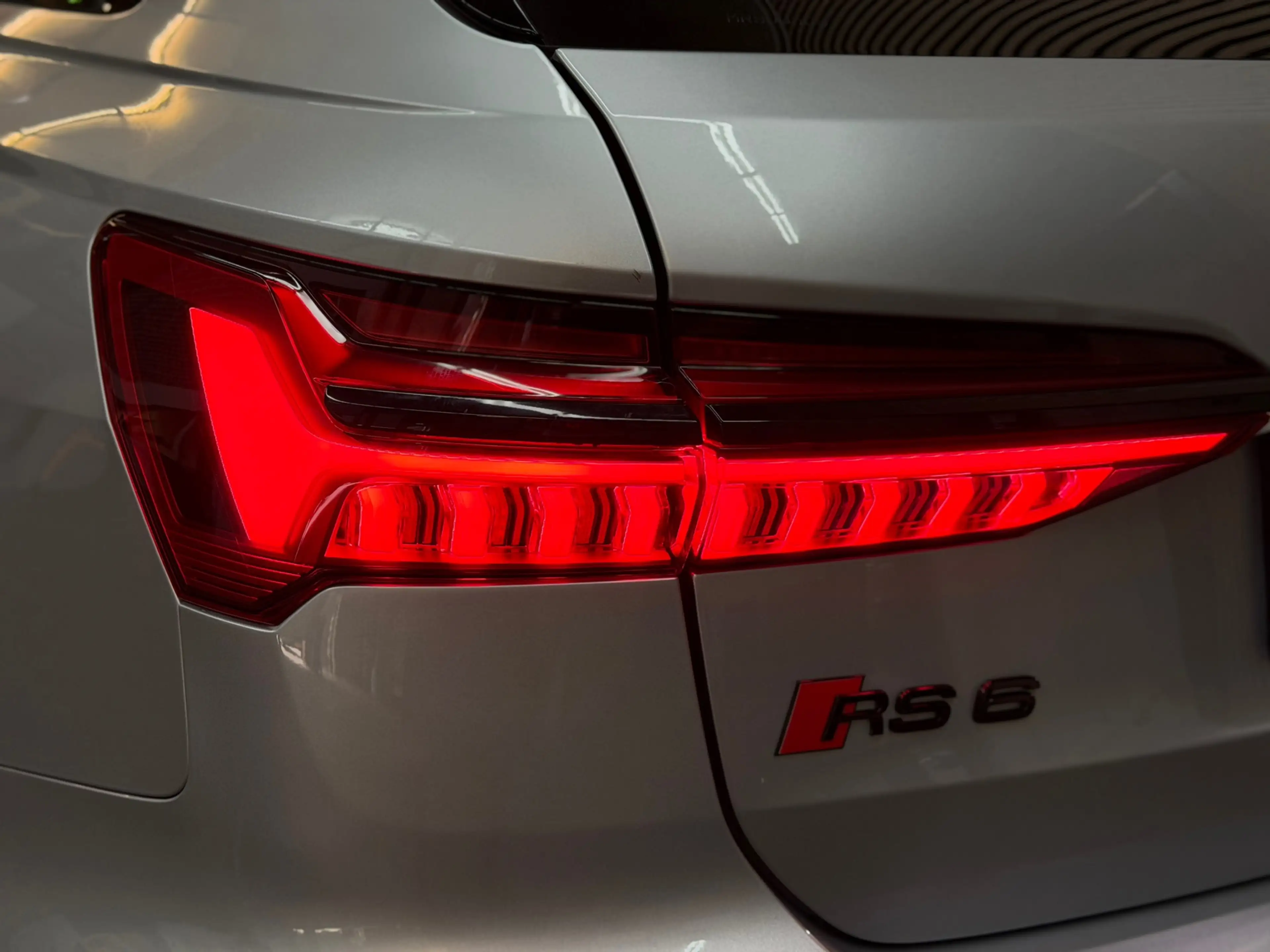 Audi RS6 A6 Avant TFSI quattro 2020 KERAMISCH PANO B&O CARB — photo 39