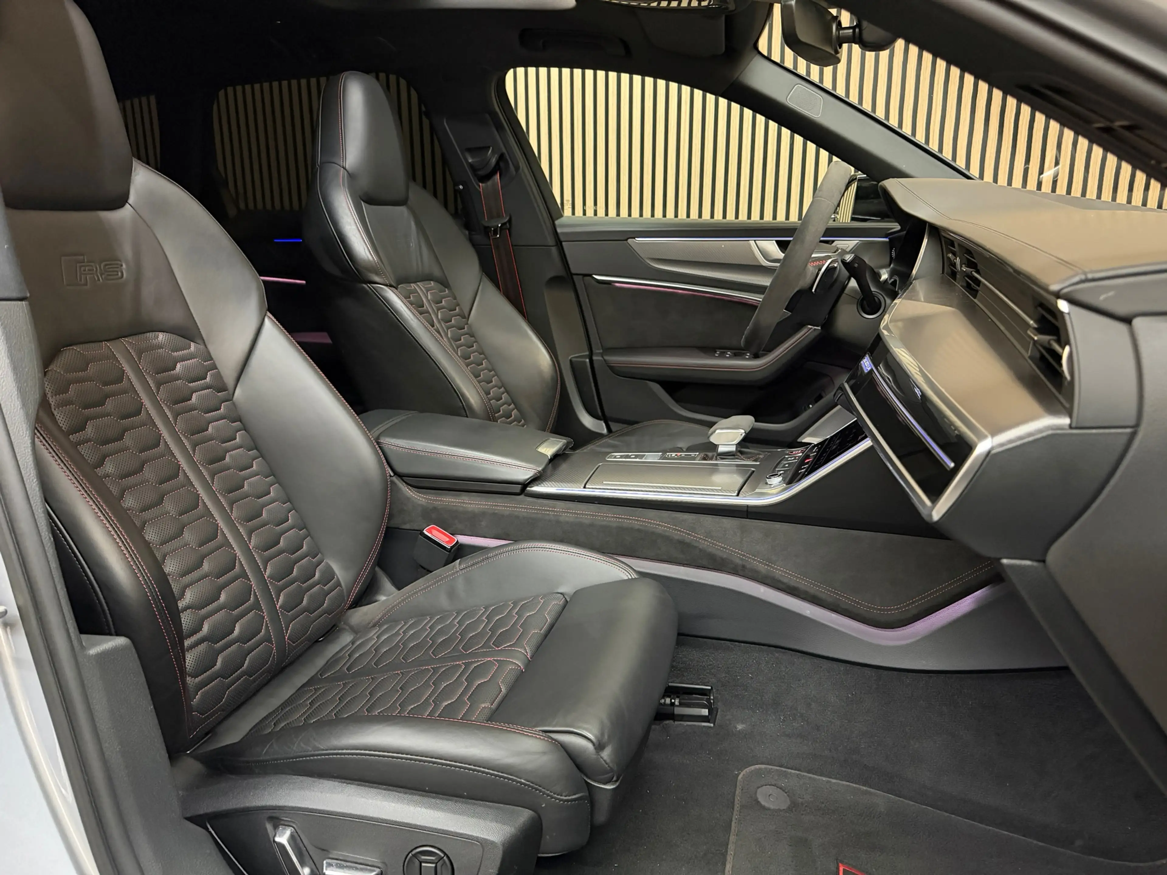 Audi RS6 A6 Avant TFSI quattro 2020 KERAMISCH PANO B&O CARB — photo 40