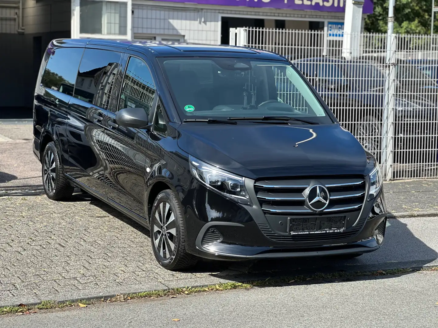 Mercedes-Benz Vito 116 CDI RWD PRO extralang LEDER/9-SITZER/MULTIBEAM Schwarz - 1